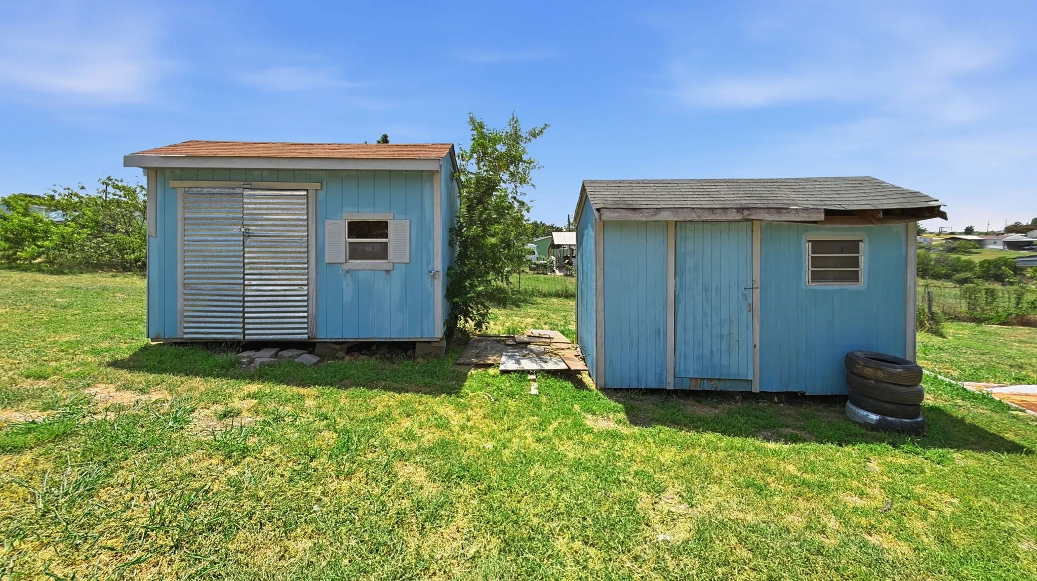 Mobile Home For Sale in Wise County , 136 Wilson Court, New Fairview, Texas 76078, 3 Bedroom, 2 Bathroom, Garage spaces, 1,176 Sqft, built in 1996, Price $150,000, mls#21348668, Real Estate Agent in New Fairview, Homes For Sale in Wise county, Homes For Sale in New Fairview, Realtor in New Fairview Texas, Real Estate Brokerage Independent Realty Texas, Luminita Cordes Realtor
