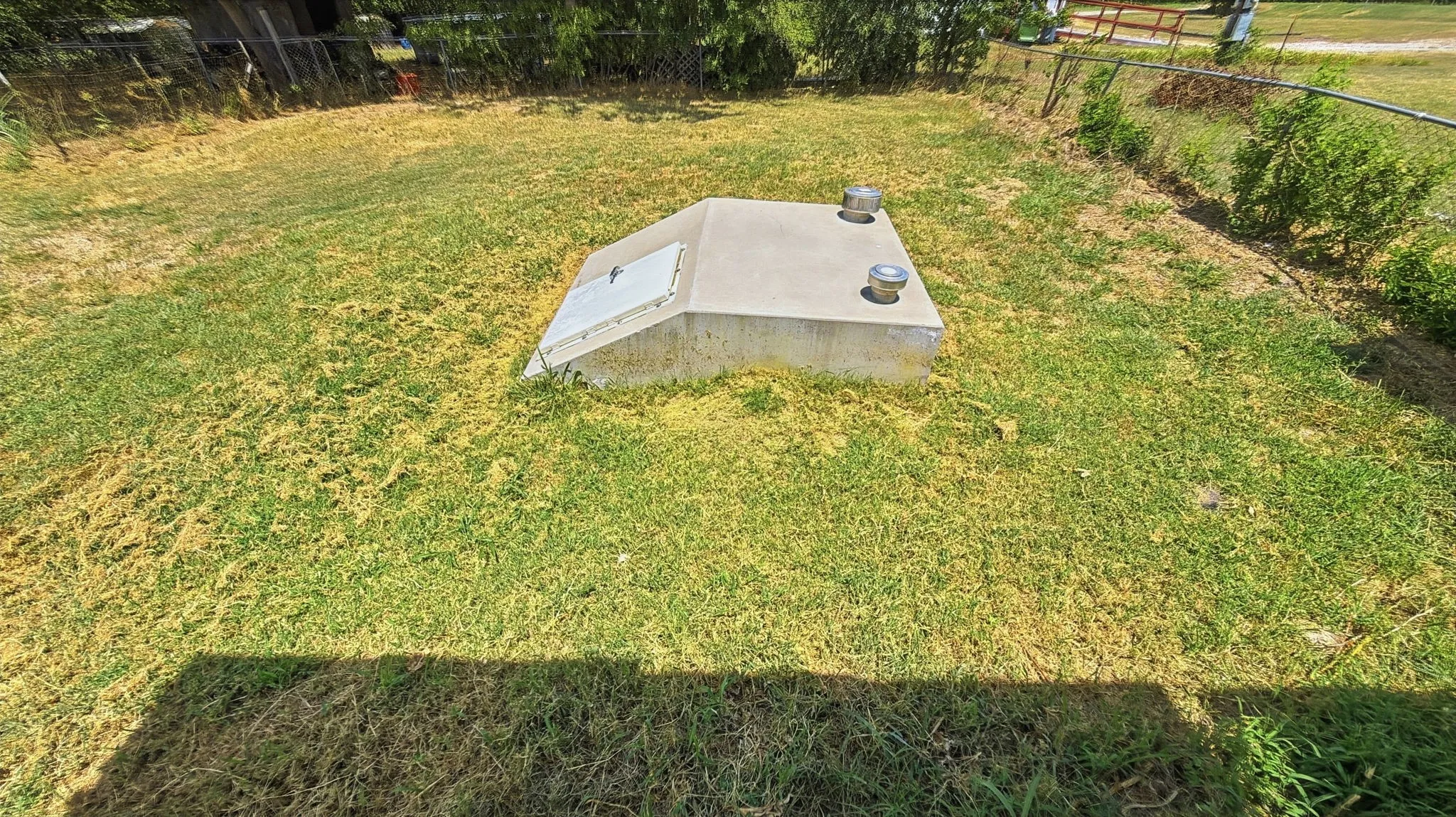 Mobile Home For Sale in Wise County , 136 Wilson Court, New Fairview, Texas 76078, 3 Bedroom, 2 Bathroom, Garage spaces, 1,176 Sqft, built in 1996, Price $150,000, mls#21348668, Real Estate Agent in New Fairview, Homes For Sale in Wise county, Homes For Sale in New Fairview, Realtor in New Fairview Texas, Real Estate Brokerage Independent Realty Texas, Luminita Cordes Realtor