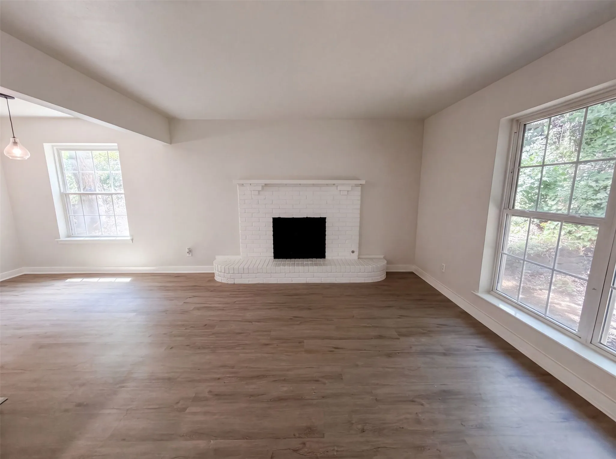 Single Family Residence For Sale in Dallas County , 3969 Lost Creek Drive, Dallas, Texas 75224, 4 Bedroom, 2 Bathroom, 2 Garage spaces, 1,845 Sqft, built in 1958, mls#21356632, Real Estate Agent in Dallas, Homes For Sale in Dallas county, Homes For Sale in Dallas, Realtor in Dallas Texas, Real Estate Brokerage Independent Realty Texas, Luminita Cordes Realtor