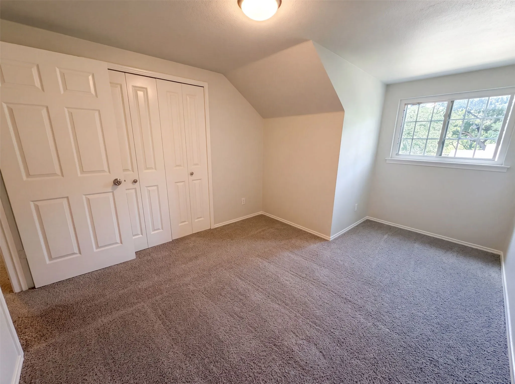 Single Family Residence For Sale in Dallas County , 3969 Lost Creek Drive, Dallas, Texas 75224, 4 Bedroom, 2 Bathroom, 2 Garage spaces, 1,845 Sqft, built in 1958, mls#21356632, Real Estate Agent in Dallas, Homes For Sale in Dallas county, Homes For Sale in Dallas, Realtor in Dallas Texas, Real Estate Brokerage Independent Realty Texas, Luminita Cordes Realtor