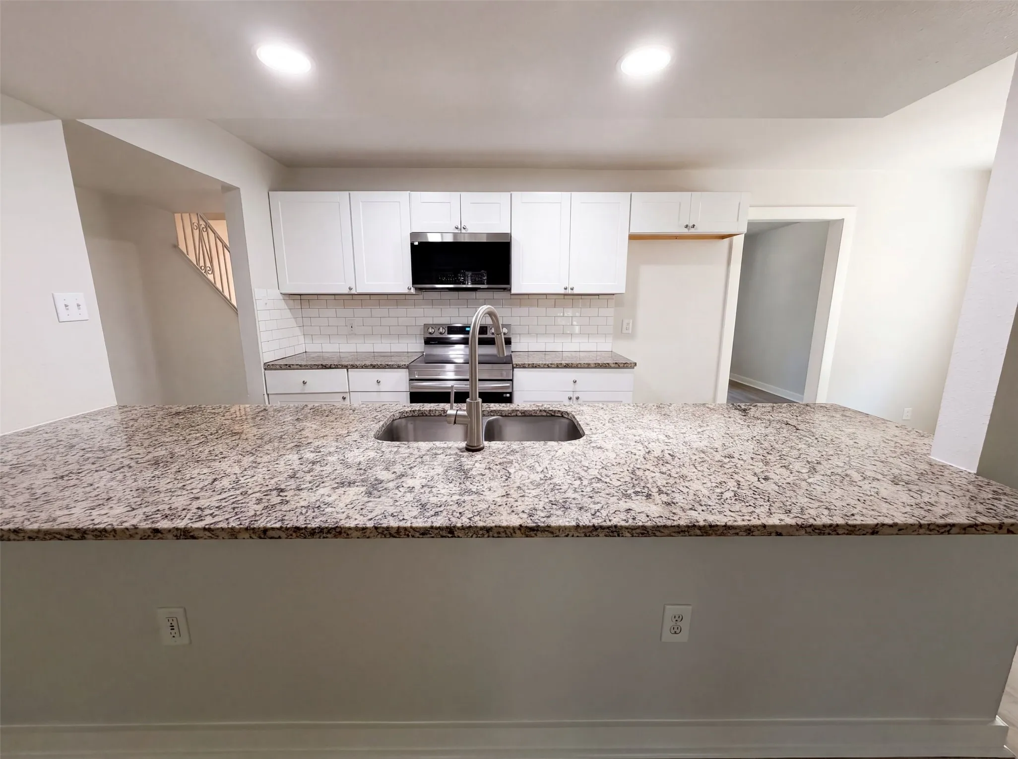 Single Family Residence For Sale in Dallas County , 3969 Lost Creek Drive, Dallas, Texas 75224, 4 Bedroom, 2 Bathroom, 2 Garage spaces, 1,845 Sqft, built in 1958, mls#21356632, Real Estate Agent in Dallas, Homes For Sale in Dallas county, Homes For Sale in Dallas, Realtor in Dallas Texas, Real Estate Brokerage Independent Realty Texas, Luminita Cordes Realtor