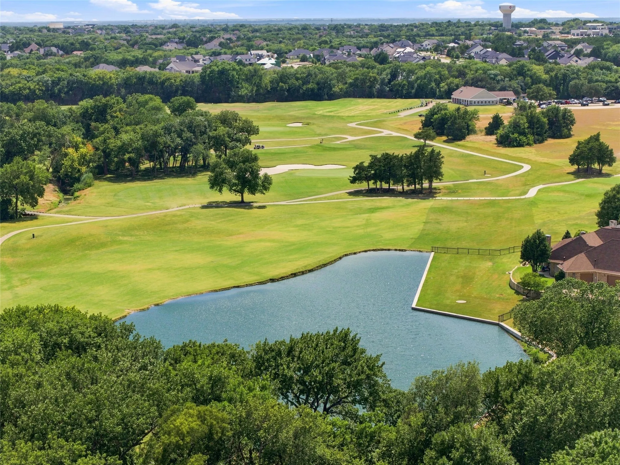 Single Family Residence For Sale in Rockwall County , 2409 Legend Drive, Heath, Texas 75032, 5 Bedroom, 5 Bathroom, 3 Garage spaces, 3,788 Sqft, built in 1999, mls#21359047, Real Estate Agent in Heath, Homes For Sale in Rockwall county, Homes For Sale in Heath, Realtor in Heath Texas, Real Estate Brokerage Independent Realty Texas, Luminita Cordes Realtor