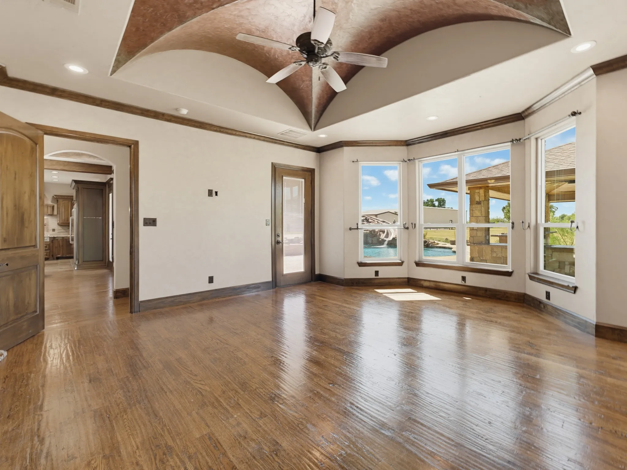 Single Family Residence For Sale in Wise County , 189 Hlavek Road, Decatur, Texas 76234, 6 Bedroom, 6 Bathroom, 10 Garage spaces, 8,074 Sqft, built in 2007, mls#21359680, Real Estate Agent in Decatur, Homes For Sale in Wise county, Homes For Sale in Decatur, Realtor in Decatur Texas, Real Estate Brokerage Independent Realty Texas, Luminita Cordes Realtor