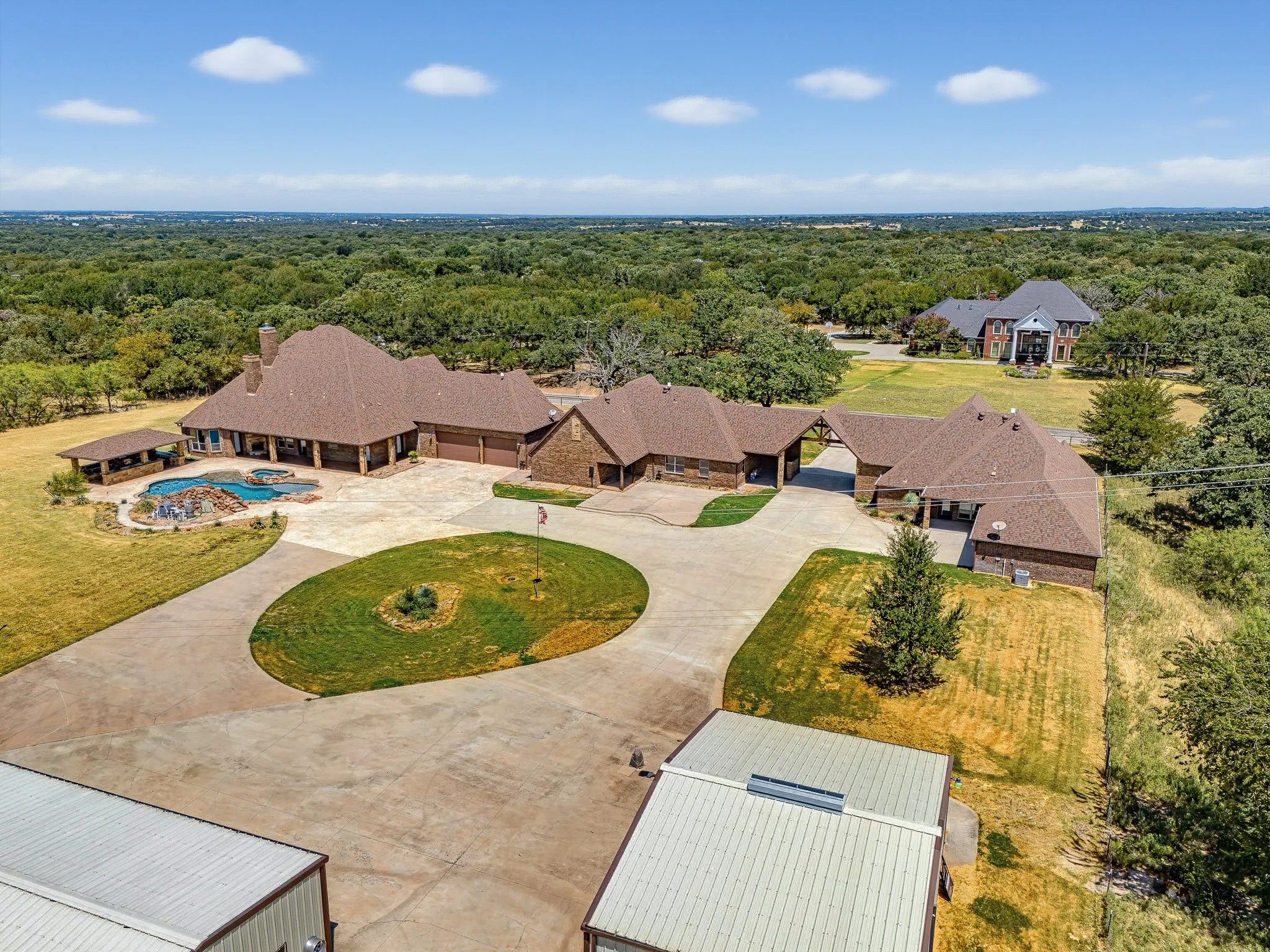 Single Family Residence For Sale in Wise County , 189 Hlavek Road, Decatur, Texas 76234, 6 Bedroom, 6 Bathroom, 10 Garage spaces, 8,074 Sqft, built in 2007, mls#21359680, Real Estate Agent in Decatur, Homes For Sale in Wise county, Homes For Sale in Decatur, Realtor in Decatur Texas, Real Estate Brokerage Independent Realty Texas, Luminita Cordes Realtor