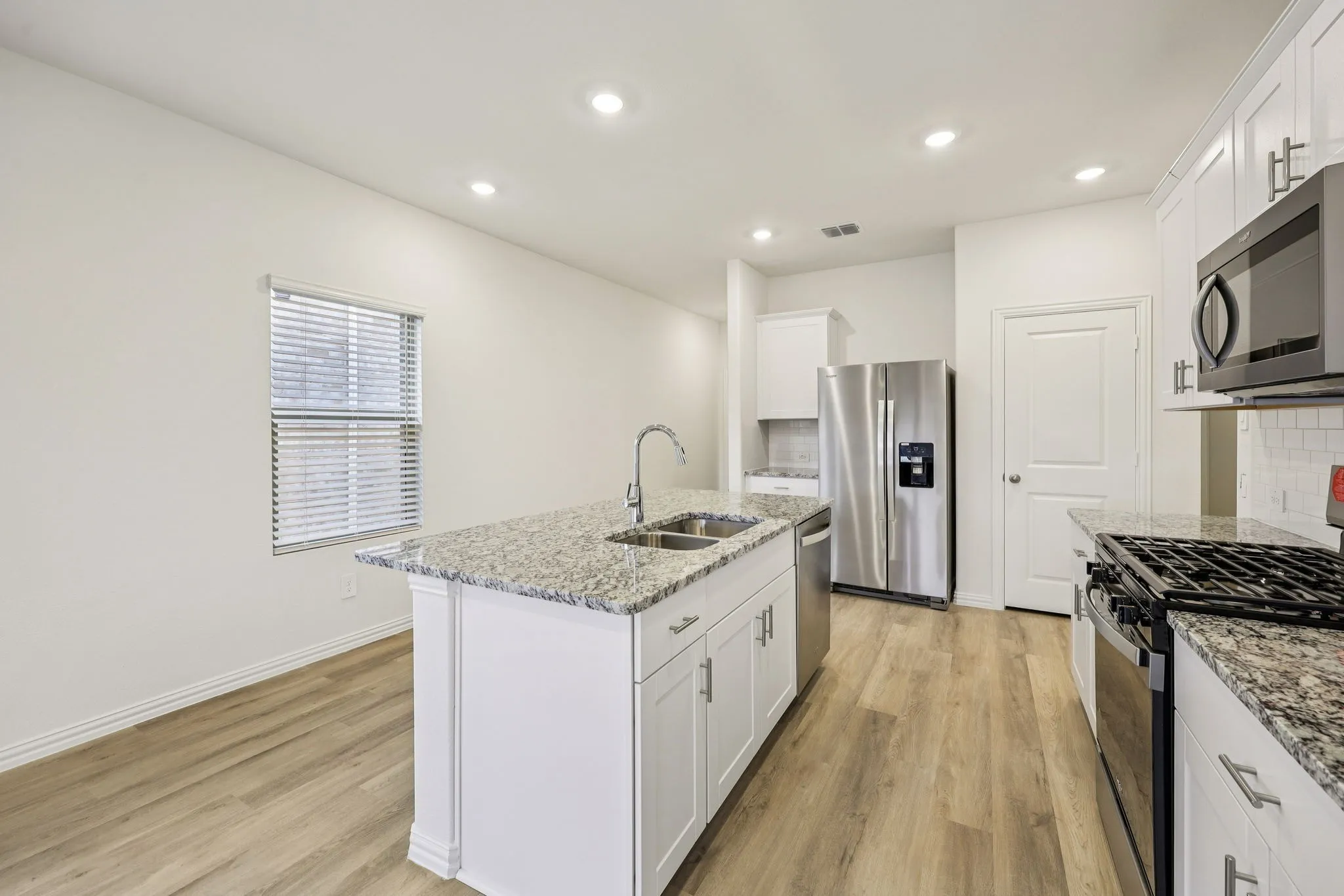 Photo is not of the actual home, but is an inspirational photo of builder’s model home and may depict options, furnishings, and/or decorator features that are not included.