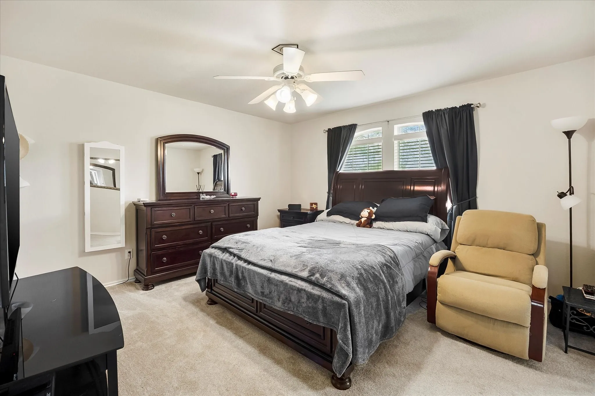 Single Family Residence For Sale in Kaufman County , 1025 Oak Hollow Lane, Combine, Texas 75159, 4 Bedroom, 3 Bathroom, 2 Garage spaces, 2,560 Sqft, built in 2002, mls#21359328, Real Estate Agent in Combine, Homes For Sale in Kaufman county, Homes For Sale in Combine, Realtor in Combine Texas, Real Estate Brokerage Independent Realty Texas, Luminita Cordes Realtor
