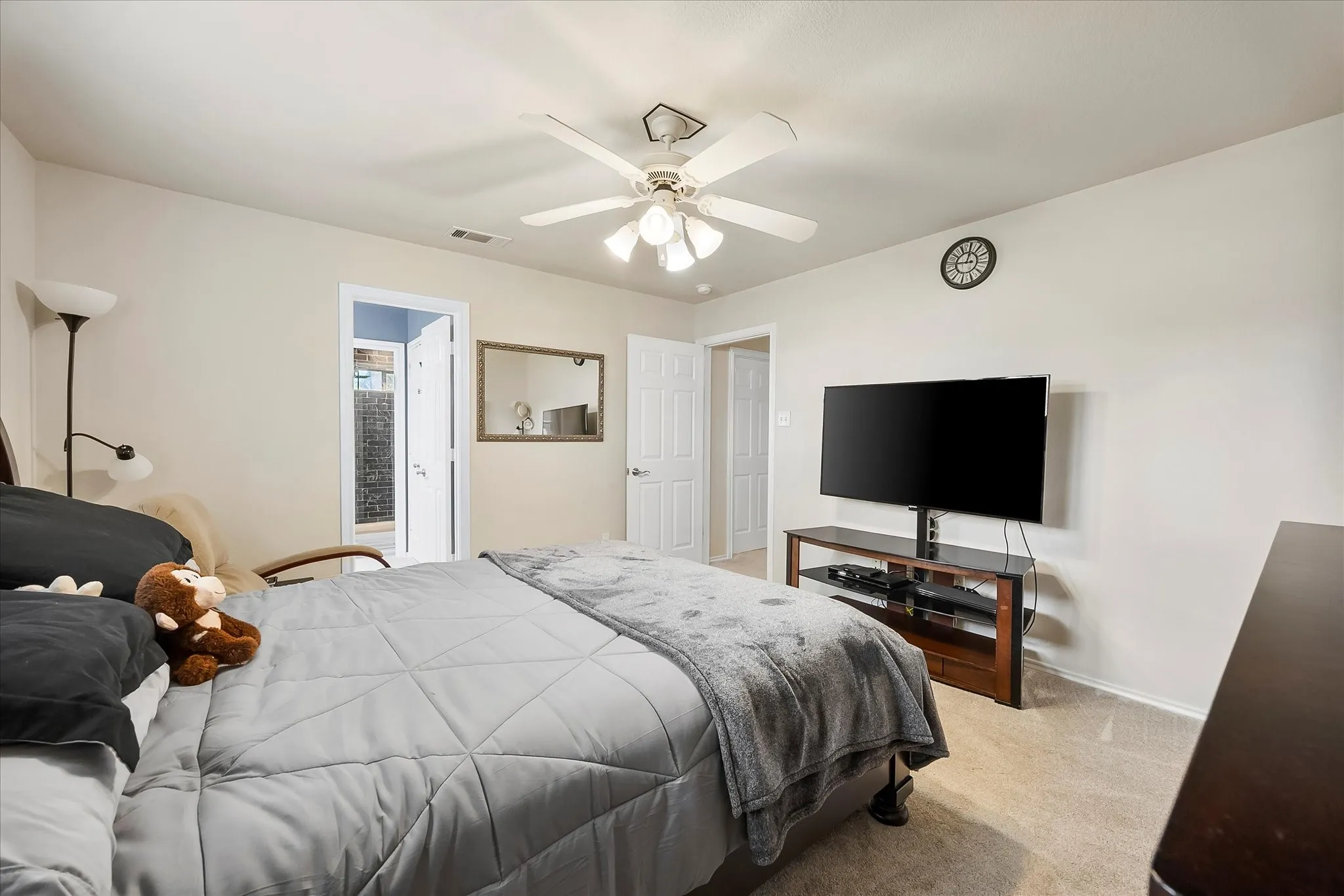 Single Family Residence For Sale in Kaufman County , 1025 Oak Hollow Lane, Combine, Texas 75159, 4 Bedroom, 3 Bathroom, 2 Garage spaces, 2,560 Sqft, built in 2002, mls#21359328, Real Estate Agent in Combine, Homes For Sale in Kaufman county, Homes For Sale in Combine, Realtor in Combine Texas, Real Estate Brokerage Independent Realty Texas, Luminita Cordes Realtor
