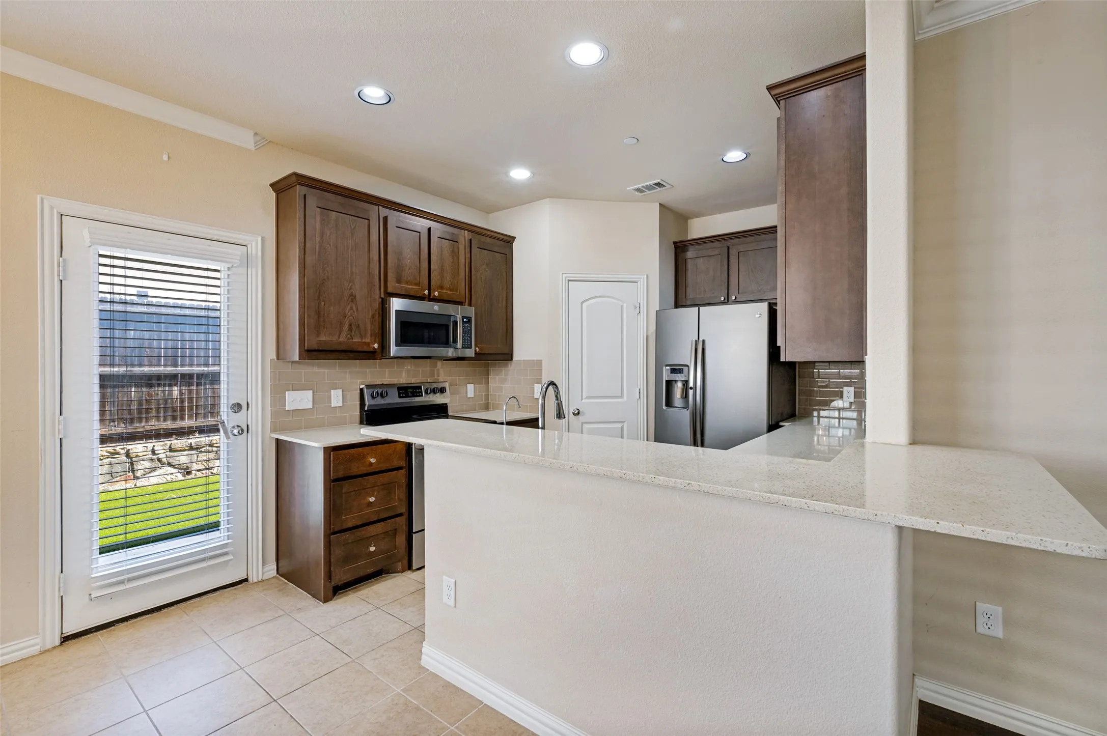 Townhouse For Sale in Dallas County , 4423 Samarth Street, Irving, Texas 75061, 4 Bedroom, 3 Bathroom, 2 Garage spaces, 2,320 Sqft, built in 2017, mls#21357524, Real Estate Agent in Irving, Homes For Sale in Dallas county, Homes For Sale in Irving, Realtor in Irving Texas, Real Estate Brokerage Independent Realty Texas, Luminita Cordes Realtor