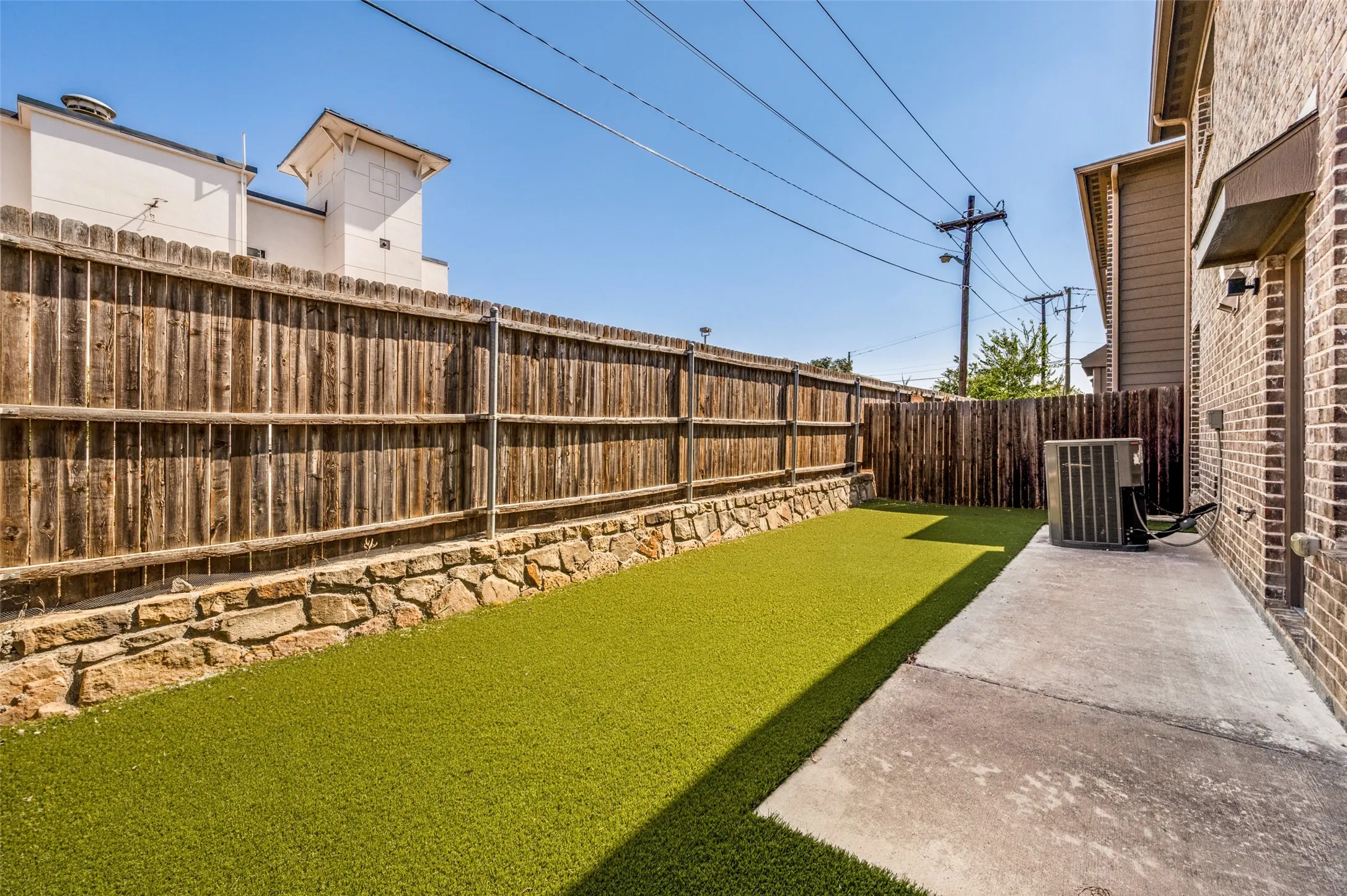 Townhouse For Sale in Dallas County , 4423 Samarth Street, Irving, Texas 75061, 4 Bedroom, 3 Bathroom, 2 Garage spaces, 2,320 Sqft, built in 2017, mls#21357524, Real Estate Agent in Irving, Homes For Sale in Dallas county, Homes For Sale in Irving, Realtor in Irving Texas, Real Estate Brokerage Independent Realty Texas, Luminita Cordes Realtor