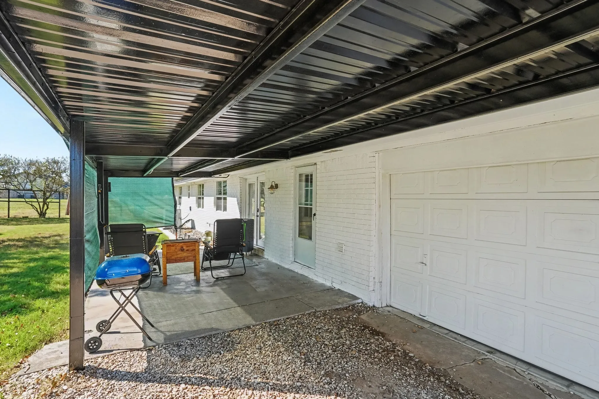 Single Family Residence For Sale in Johnson County , 3845 County Road 415, Alvarado, Texas 76009, 2 Bedroom, 2 Bathroom, 2 Garage spaces, 1,916 Sqft, built in 1965, mls#21356998, Real Estate Agent in Alvarado, Homes For Sale in Johnson county, Homes For Sale in Alvarado, Realtor in Alvarado Texas, Real Estate Brokerage Independent Realty Texas, Luminita Cordes Realtor
