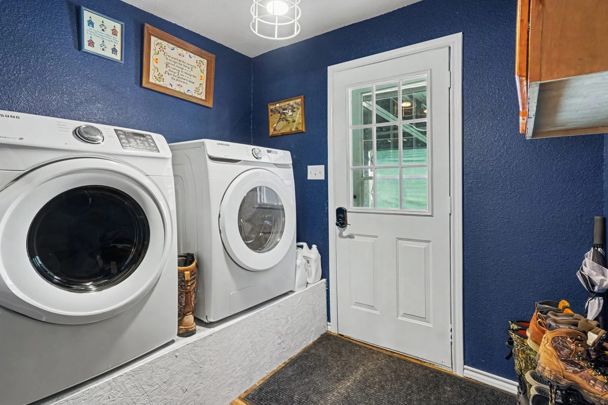 Single Family Residence For Sale in Johnson County , 3845 County Road 415, Alvarado, Texas 76009, 2 Bedroom, 2 Bathroom, 2 Garage spaces, 1,916 Sqft, built in 1965, mls#21356998, Real Estate Agent in Alvarado, Homes For Sale in Johnson county, Homes For Sale in Alvarado, Realtor in Alvarado Texas, Real Estate Brokerage Independent Realty Texas, Luminita Cordes Realtor