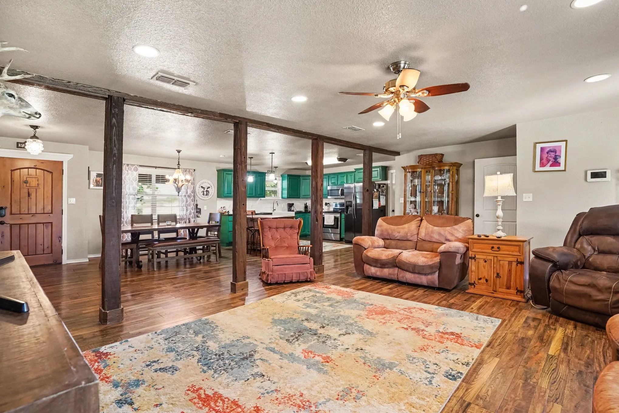 Single Family Residence For Sale in Johnson County , 3845 County Road 415, Alvarado, Texas 76009, 2 Bedroom, 2 Bathroom, 2 Garage spaces, 1,916 Sqft, built in 1965, mls#21356998, Real Estate Agent in Alvarado, Homes For Sale in Johnson county, Homes For Sale in Alvarado, Realtor in Alvarado Texas, Real Estate Brokerage Independent Realty Texas, Luminita Cordes Realtor