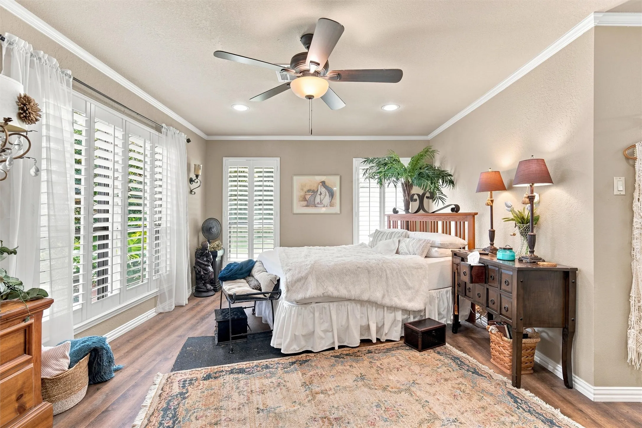 Single Family Residence For Sale in Mc Lennan County , 3209 Creekwood Circle, Waco, Texas 76710, 2 Bedroom, 2 Bathroom, 2 Garage spaces, 1,396 Sqft, built in 1980, mls#21359720, Real Estate Agent in Waco, Homes For Sale in Mc Lennan county, Homes For Sale in Waco, Realtor in Waco Texas, Real Estate Brokerage Independent Realty Texas, Luminita Cordes Realtor