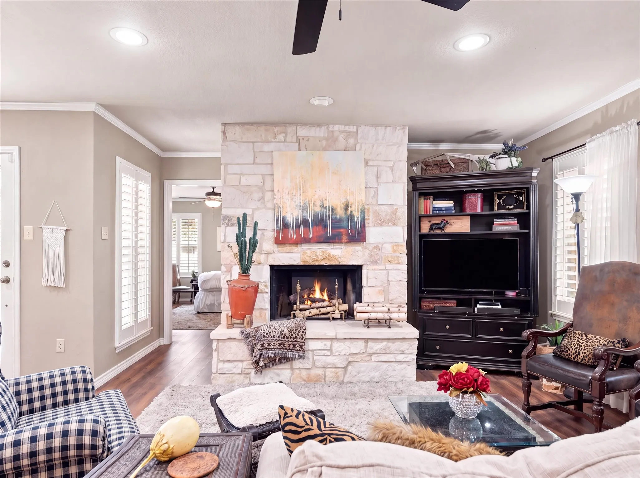 Single Family Residence For Sale in Mc Lennan County , 3209 Creekwood Circle, Waco, Texas 76710, 2 Bedroom, 2 Bathroom, 2 Garage spaces, 1,396 Sqft, built in 1980, mls#21359720, Real Estate Agent in Waco, Homes For Sale in Mc Lennan county, Homes For Sale in Waco, Realtor in Waco Texas, Real Estate Brokerage Independent Realty Texas, Luminita Cordes Realtor