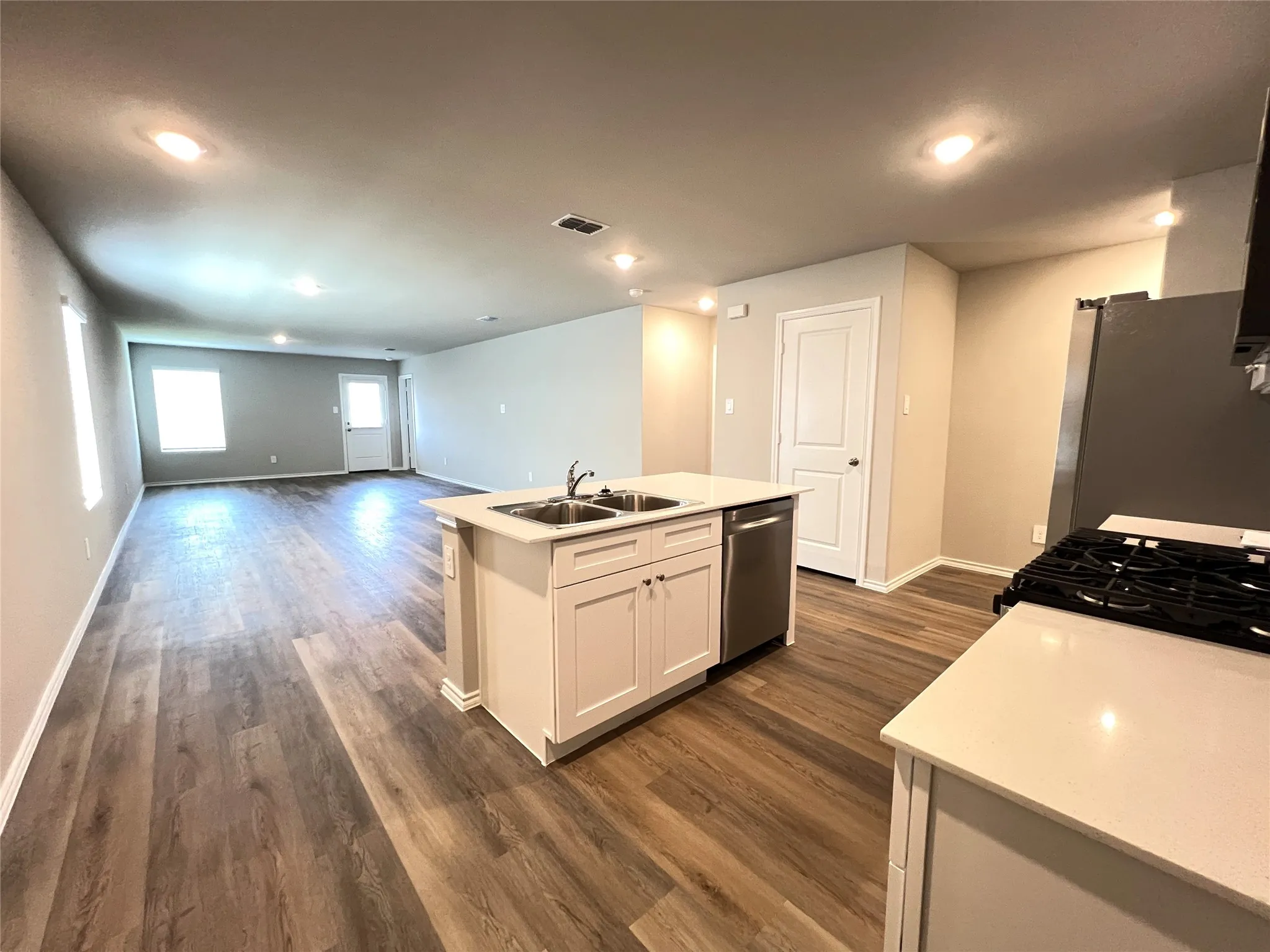 Single Family Residence For Rent in Denton County , 5557 Rollins Drive, Krum, Texas 76249, 4 Bedroom, 2 Bathroom, 2 Garage spaces, 1,566 Sqft, built in 2026, mls#21359746, Real Estate Agent in Krum, Homes For Rent in Denton county, Homes For Rent in Krum, Realtor in Krum Texas, Real Estate Brokerage Independent Realty Texas, Luminita Cordes Realtor