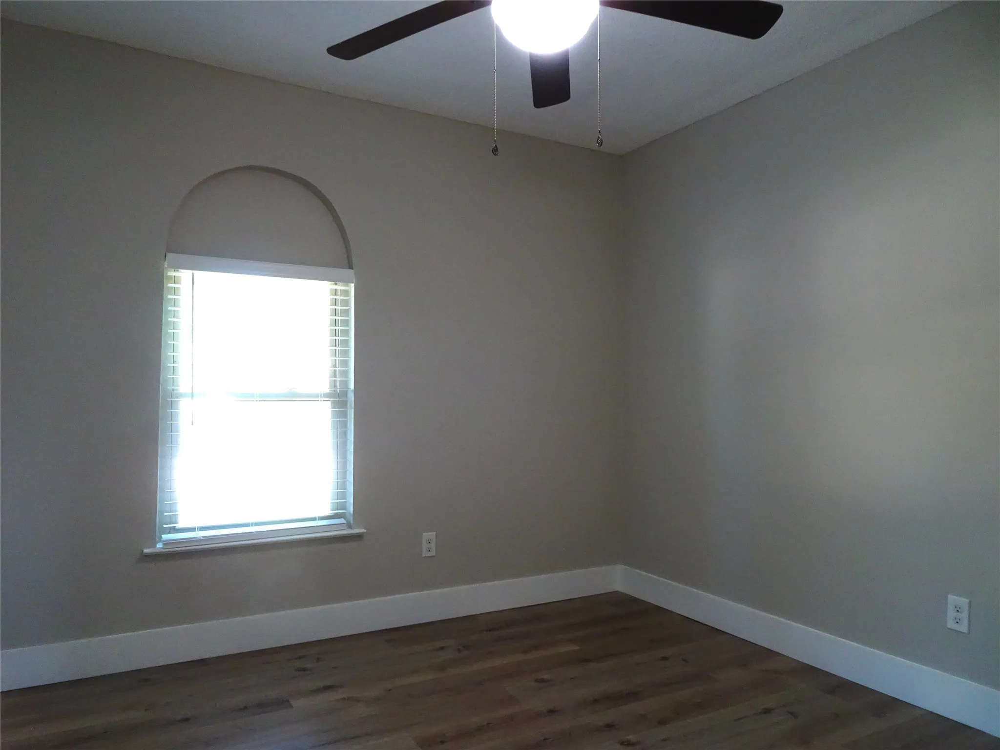 Single Family Residence For Rent in Dallas County , 3110 Sandra Lane, Rowlett, Texas 75088, 3 Bedroom, 2 Bathroom, 1 Garage spaces, 1,043 Sqft, built in 1971, mls#21356377, Real Estate Agent in Rowlett, Homes For Rent in Dallas county, Homes For Rent in Rowlett, Realtor in Rowlett Texas, Real Estate Brokerage Independent Realty Texas, Luminita Cordes Realtor