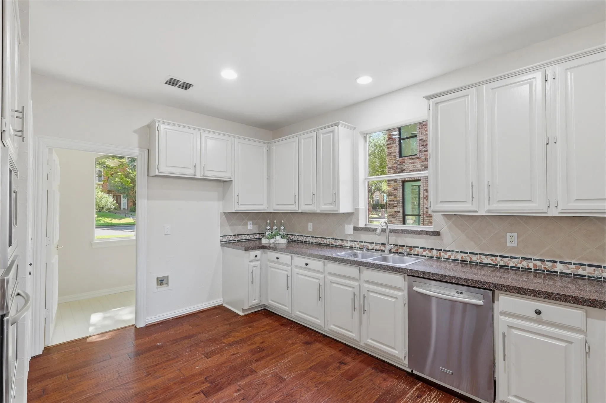 Single Family Residence For Sale in Collin County , 4209 Rockingham Way, Plano, Texas 75093, 5 Bedroom, 4 Bathroom, 2 Garage spaces, 3,645 Sqft, built in 1990, mls#21359749, Real Estate Agent in Plano, Homes For Sale in Collin county, Homes For Sale in Plano, Realtor in Plano Texas, Real Estate Brokerage Independent Realty Texas, Luminita Cordes Realtor