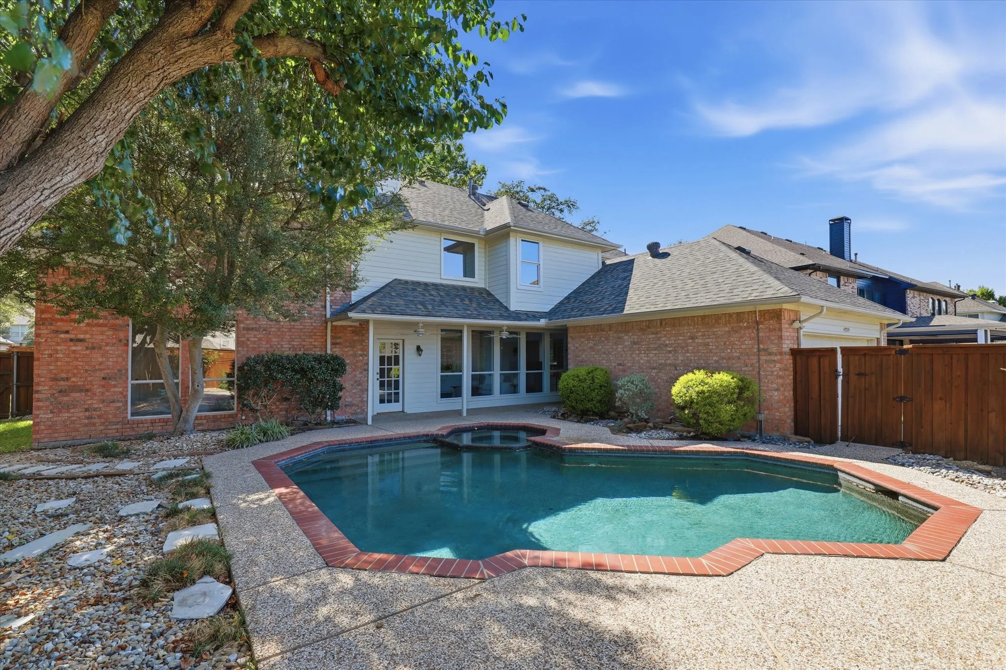 Single Family Residence For Sale in Collin County , 4209 Rockingham Way, Plano, Texas 75093, 5 Bedroom, 4 Bathroom, 2 Garage spaces, 3,645 Sqft, built in 1990, mls#21359749, Real Estate Agent in Plano, Homes For Sale in Collin county, Homes For Sale in Plano, Realtor in Plano Texas, Real Estate Brokerage Independent Realty Texas, Luminita Cordes Realtor
