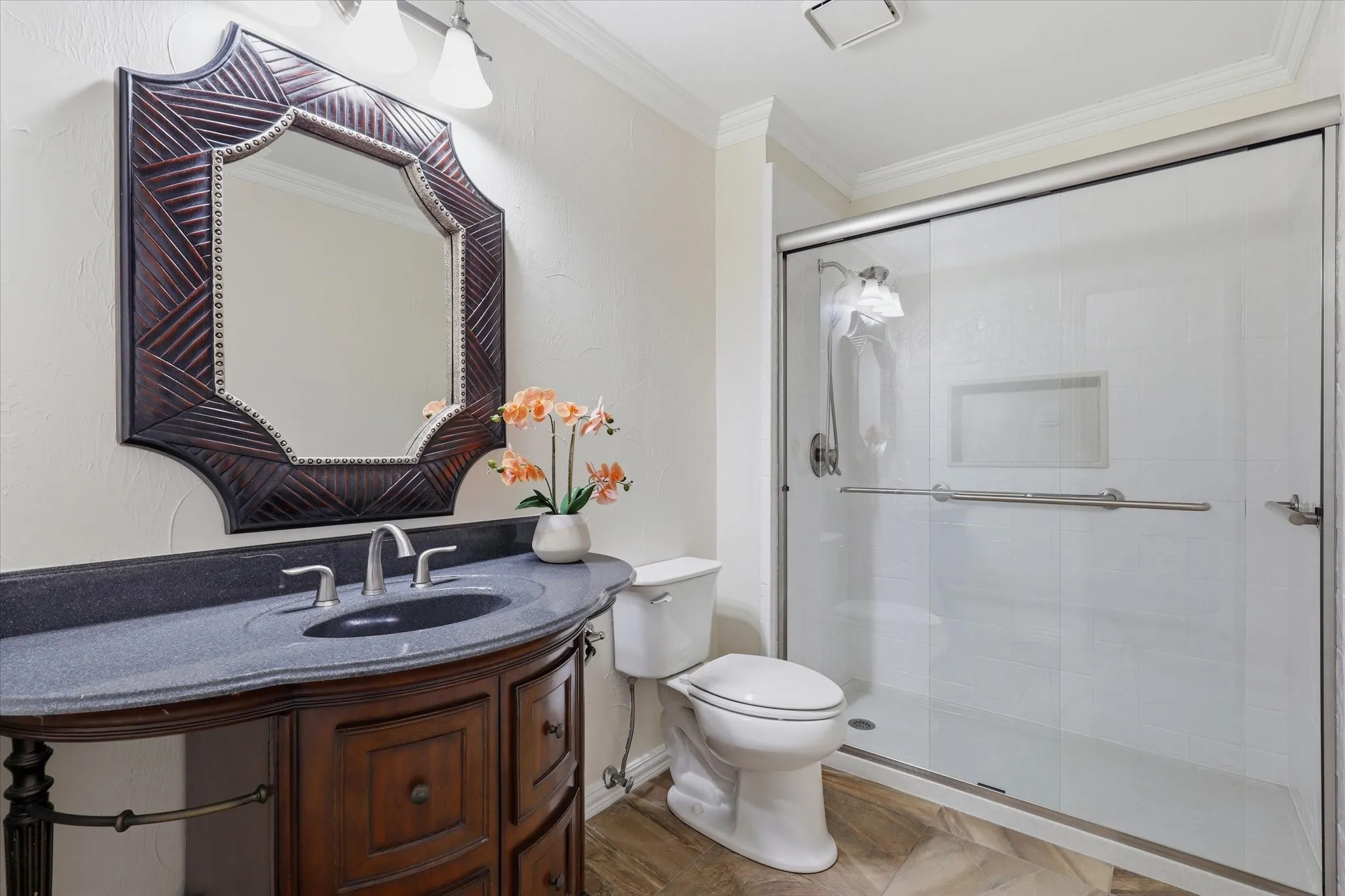 First Floor full bathroom.