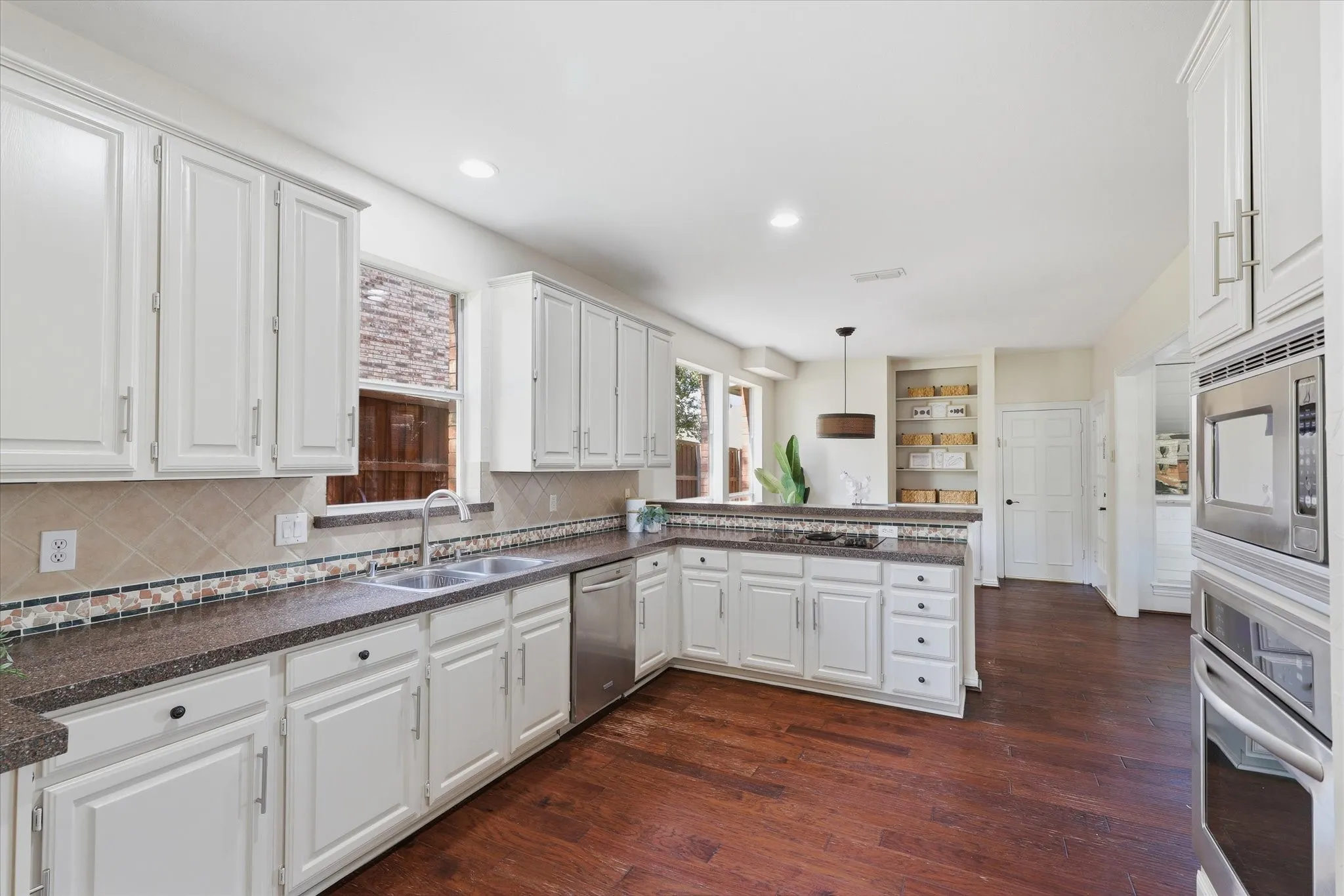 Single Family Residence For Sale in Collin County , 4209 Rockingham Way, Plano, Texas 75093, 5 Bedroom, 4 Bathroom, 2 Garage spaces, 3,645 Sqft, built in 1990, mls#21359749, Real Estate Agent in Plano, Homes For Sale in Collin county, Homes For Sale in Plano, Realtor in Plano Texas, Real Estate Brokerage Independent Realty Texas, Luminita Cordes Realtor