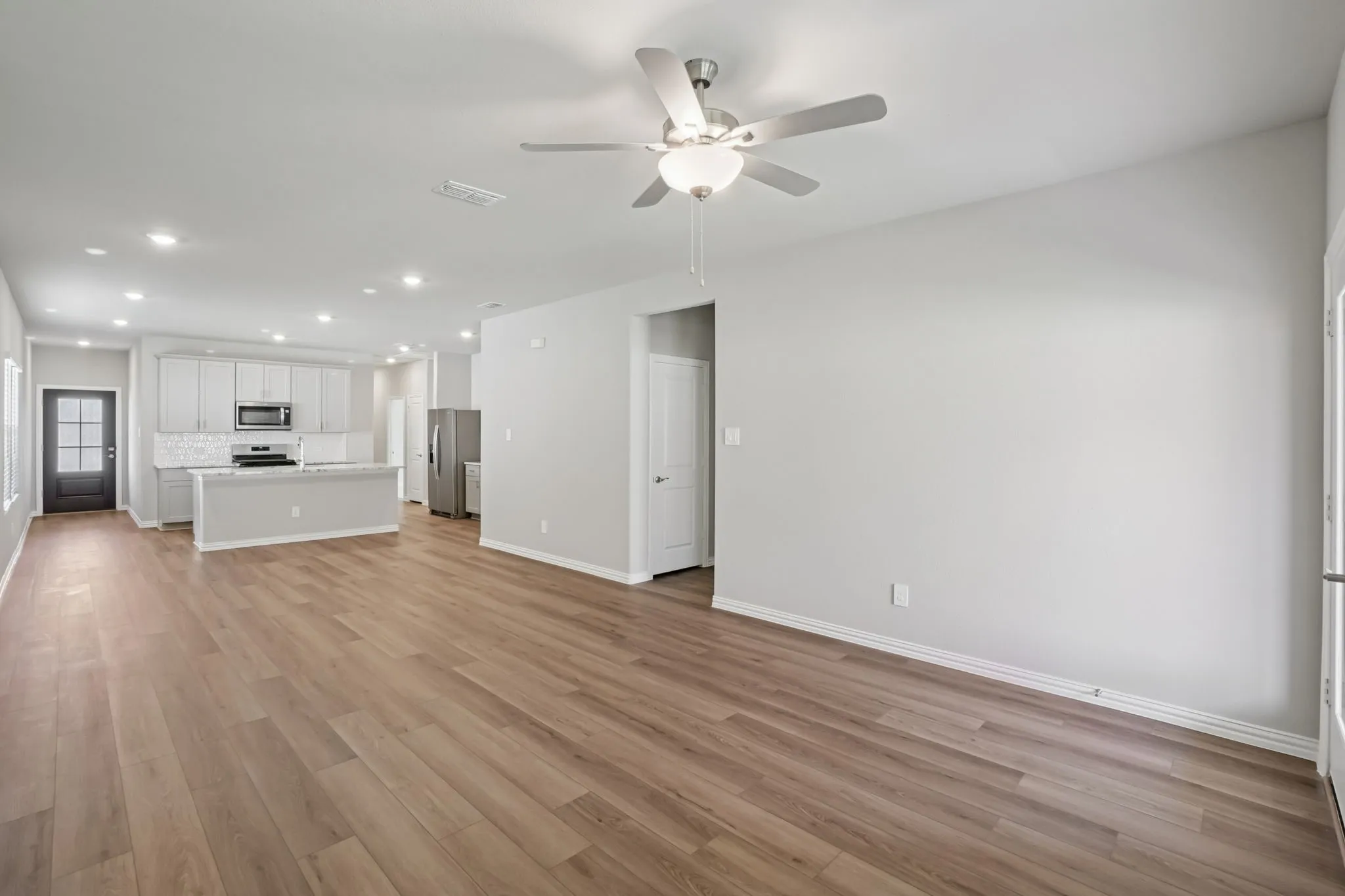 Photo is not of the actual home, but is an inspirational photo of builder’s model home and may depict options, furnishings, and/or decorator features that are not included.