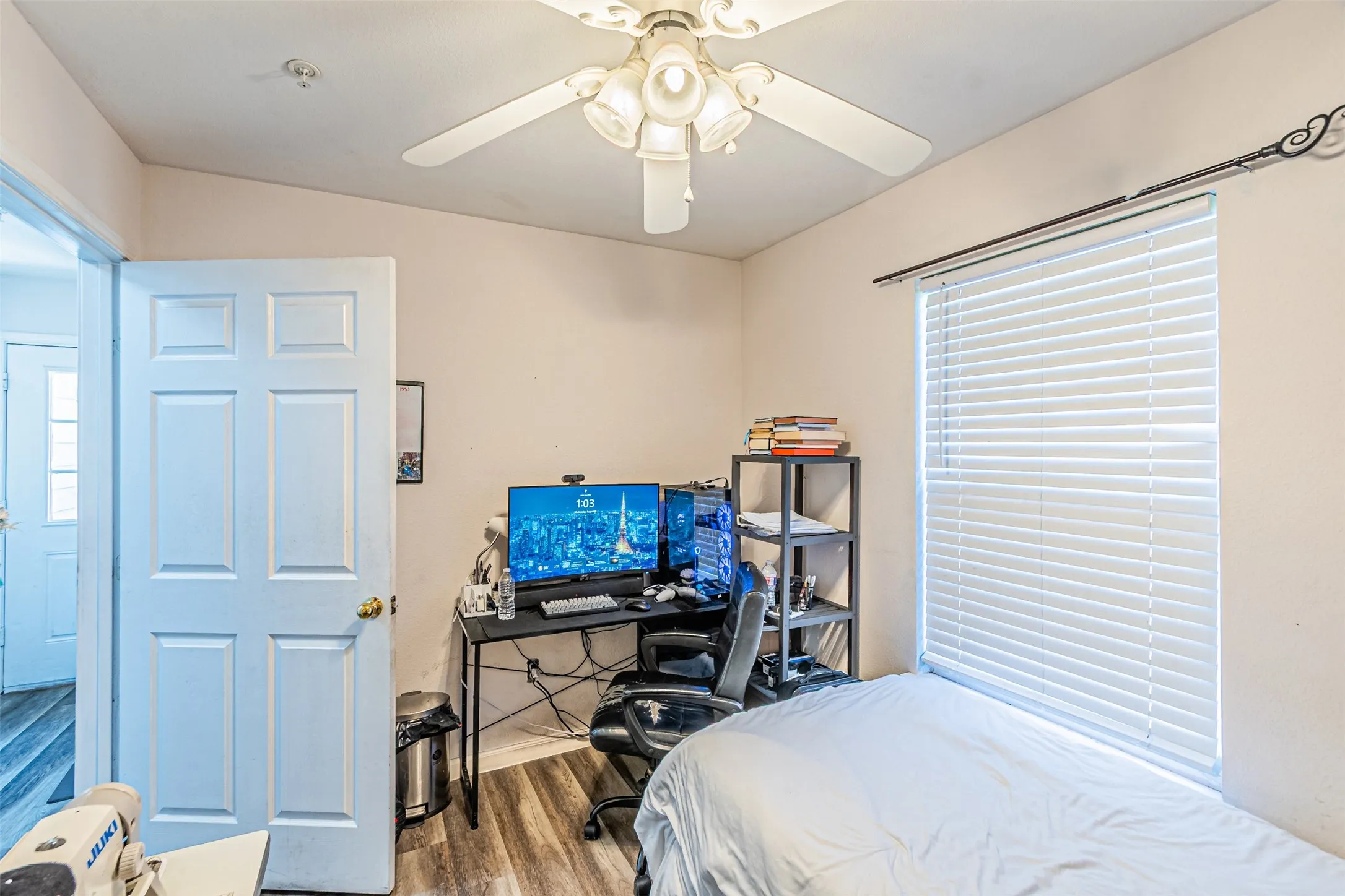 Single Family Residence For Sale in Collin County , 1109 E Avenue, Plano, Texas 75074, 4 Bedroom, 2 Bathroom, Garage spaces, 1,366 Sqft, built in 2012, mls#21357549, Real Estate Agent in Plano, Homes For Sale in Collin county, Homes For Sale in Plano, Realtor in Plano Texas, Real Estate Brokerage Independent Realty Texas, Luminita Cordes Realtor