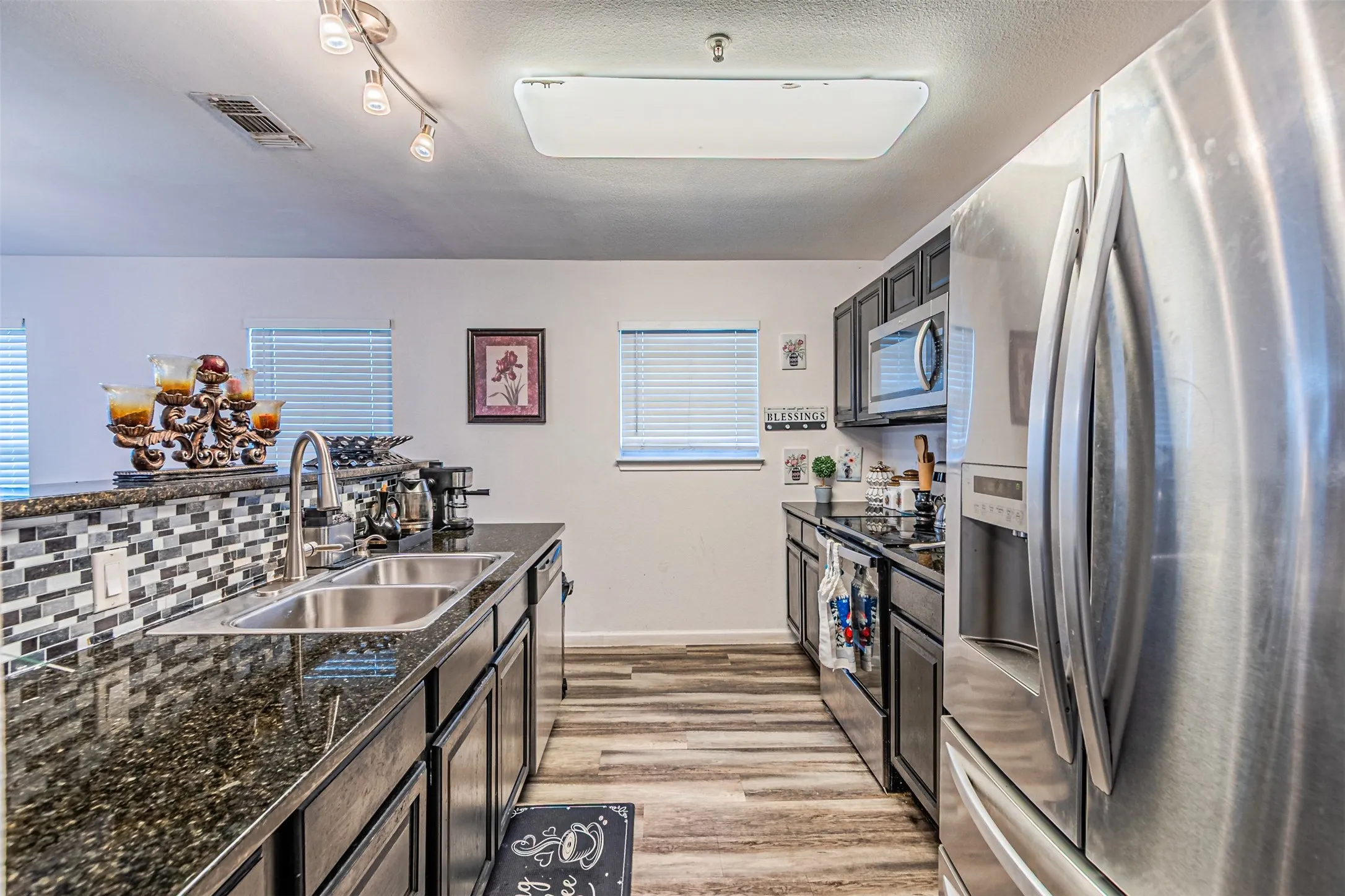 Single Family Residence For Sale in Collin County , 1109 E Avenue, Plano, Texas 75074, 4 Bedroom, 2 Bathroom, Garage spaces, 1,366 Sqft, built in 2012, mls#21357549, Real Estate Agent in Plano, Homes For Sale in Collin county, Homes For Sale in Plano, Realtor in Plano Texas, Real Estate Brokerage Independent Realty Texas, Luminita Cordes Realtor