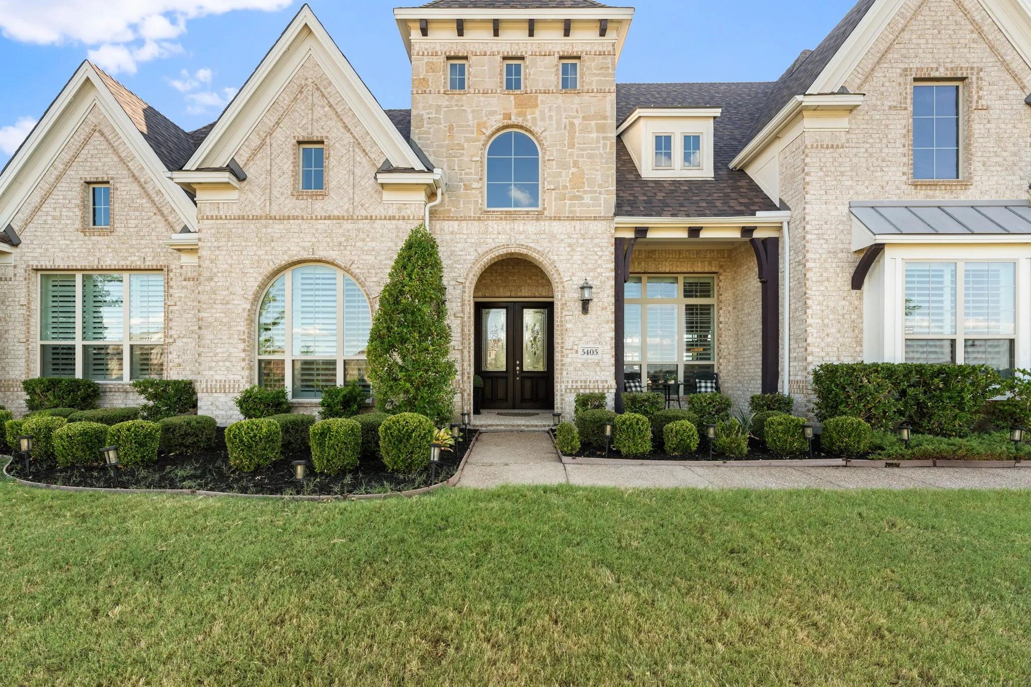 Single Family Residence For Sale in Collin County , 5405 Middleton Drive, Parker, Texas 75002, 4 Bedroom, 6 Bathroom, 4 Garage spaces, 4,996 Sqft, built in 2019, mls#21358695, Real Estate Agent in Parker, Homes For Sale in Collin county, Homes For Sale in Parker, Realtor in Parker Texas, Real Estate Brokerage Independent Realty Texas, Luminita Cordes Realtor
