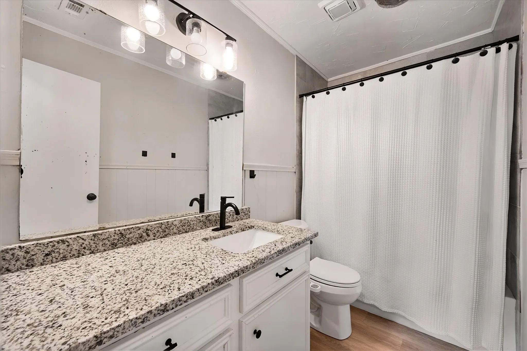 Single Family Residence For Rent in Navarro County , 2604 Fairmont Circle, Corsicana, Texas 75110, 3 Bedroom, 2 Bathroom, 2 Garage spaces, 1,633 Sqft, built in 1975, mls#21359289, Real Estate Agent in Corsicana, Homes For Rent in Navarro county, Homes For Rent in Corsicana, Realtor in Corsicana Texas, Real Estate Brokerage Independent Realty Texas, Luminita Cordes Realtor