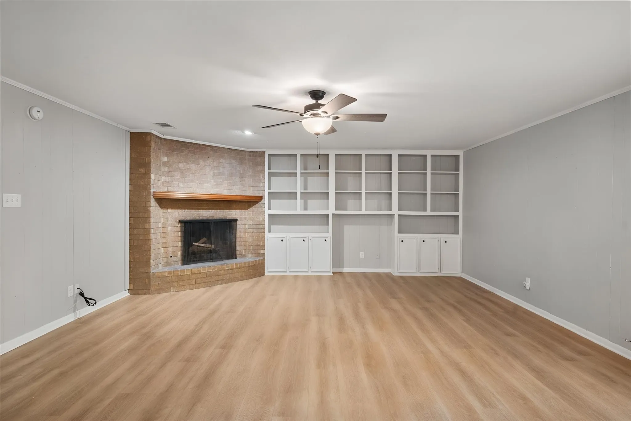 Single Family Residence For Rent in Navarro County , 2604 Fairmont Circle, Corsicana, Texas 75110, 3 Bedroom, 2 Bathroom, 2 Garage spaces, 1,633 Sqft, built in 1975, mls#21359289, Real Estate Agent in Corsicana, Homes For Rent in Navarro county, Homes For Rent in Corsicana, Realtor in Corsicana Texas, Real Estate Brokerage Independent Realty Texas, Luminita Cordes Realtor