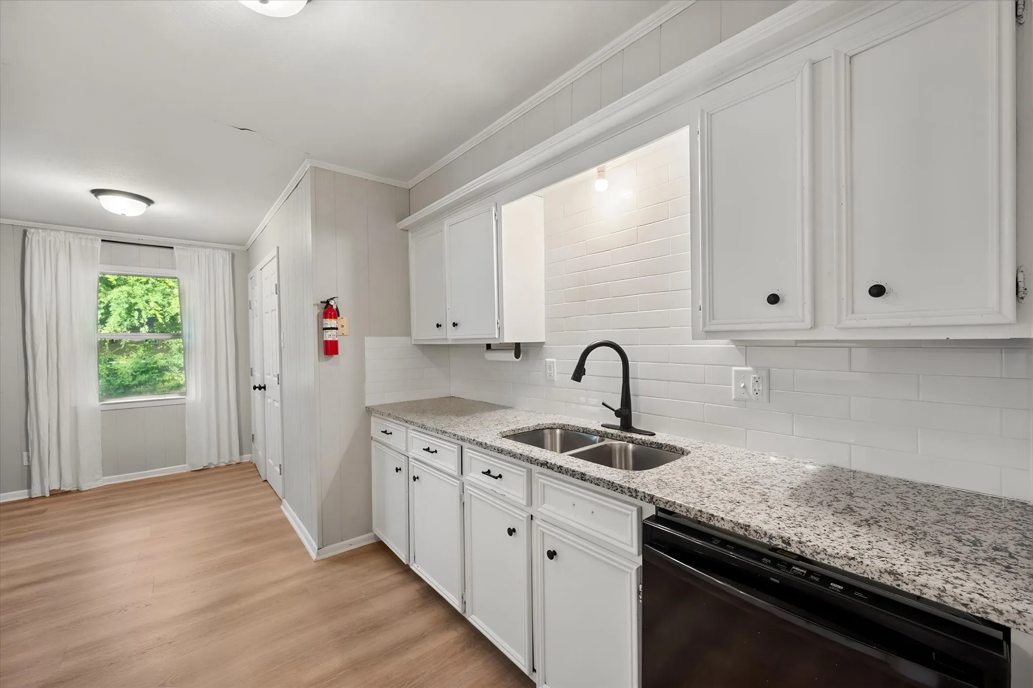 Single Family Residence For Rent in Navarro County , 2604 Fairmont Circle, Corsicana, Texas 75110, 3 Bedroom, 2 Bathroom, 2 Garage spaces, 1,633 Sqft, built in 1975, mls#21359289, Real Estate Agent in Corsicana, Homes For Rent in Navarro county, Homes For Rent in Corsicana, Realtor in Corsicana Texas, Real Estate Brokerage Independent Realty Texas, Luminita Cordes Realtor