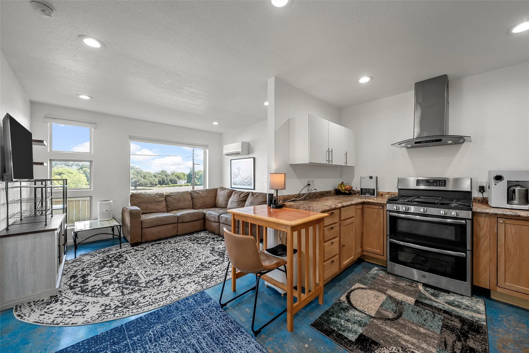Single Family Residence For Sale in Mc Lennan County , 1501 Burnett Avenue, Waco, Texas 76706, 2 Bedroom, 2 Bathroom, 1 Garage spaces, 943 Sqft, built in 2019, mls#21358841, Real Estate Agent in Waco, Homes For Sale in Mc Lennan county, Homes For Sale in Waco, Realtor in Waco Texas, Real Estate Brokerage Independent Realty Texas, Luminita Cordes Realtor