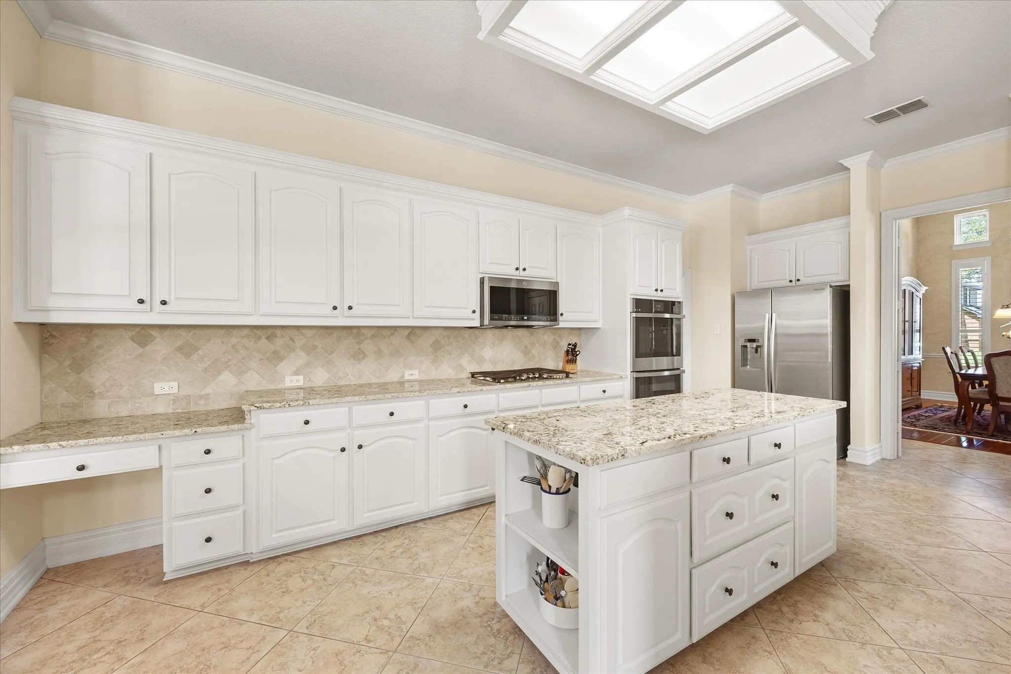 Single Family Residence For Sale in Collin County , 4512 Jenkins Drive, Plano, Texas 75024, 4 Bedroom, 4 Bathroom, 4 Garage spaces, 3,415 Sqft, built in 1997, mls#21351480, Real Estate Agent in Plano, Homes For Sale in Collin county, Homes For Sale in Plano, Realtor in Plano Texas, Real Estate Brokerage Independent Realty Texas, Luminita Cordes Realtor