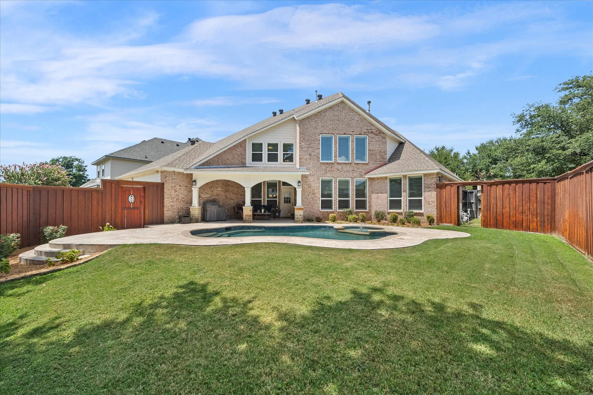 Single Family Residence For Sale in Collin County , 4512 Jenkins Drive, Plano, Texas 75024, 4 Bedroom, 4 Bathroom, 4 Garage spaces, 3,415 Sqft, built in 1997, mls#21351480, Real Estate Agent in Plano, Homes For Sale in Collin county, Homes For Sale in Plano, Realtor in Plano Texas, Real Estate Brokerage Independent Realty Texas, Luminita Cordes Realtor