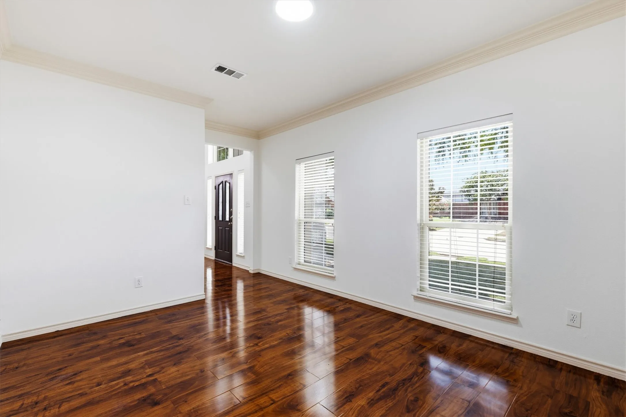 Single Family Residence For Sale in Collin County , 1332 Marwood Drive, Allen, Texas 75013, 4 Bedroom, 3 Bathroom, 2 Garage spaces, 2,274 Sqft, built in 2000, mls#21359602, Real Estate Agent in Allen, Homes For Sale in Collin county, Homes For Sale in Allen, Realtor in Allen Texas, Real Estate Brokerage Independent Realty Texas, Luminita Cordes Realtor