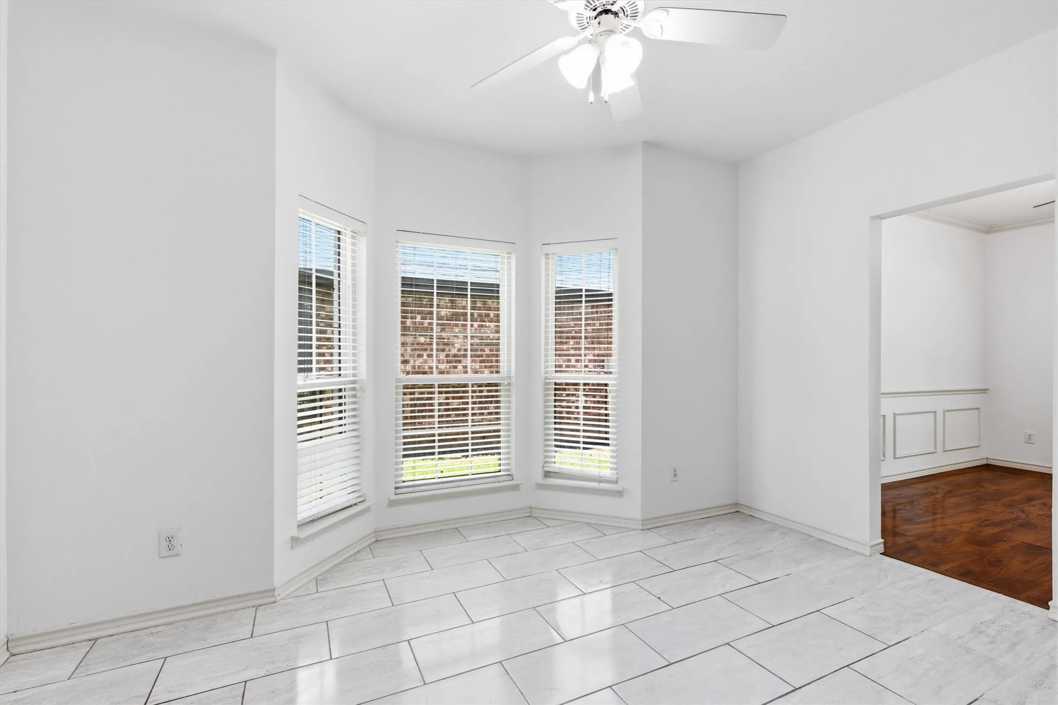 Single Family Residence For Sale in Collin County , 1332 Marwood Drive, Allen, Texas 75013, 4 Bedroom, 3 Bathroom, 2 Garage spaces, 2,274 Sqft, built in 2000, mls#21359602, Real Estate Agent in Allen, Homes For Sale in Collin county, Homes For Sale in Allen, Realtor in Allen Texas, Real Estate Brokerage Independent Realty Texas, Luminita Cordes Realtor