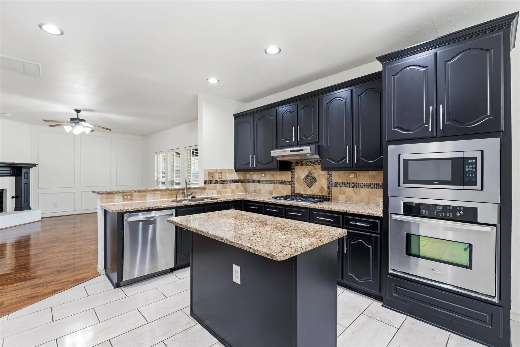 Single Family Residence For Sale in Collin County , 1332 Marwood Drive, Allen, Texas 75013, 4 Bedroom, 3 Bathroom, 2 Garage spaces, 2,274 Sqft, built in 2000, mls#21359602, Real Estate Agent in Allen, Homes For Sale in Collin county, Homes For Sale in Allen, Realtor in Allen Texas, Real Estate Brokerage Independent Realty Texas, Luminita Cordes Realtor