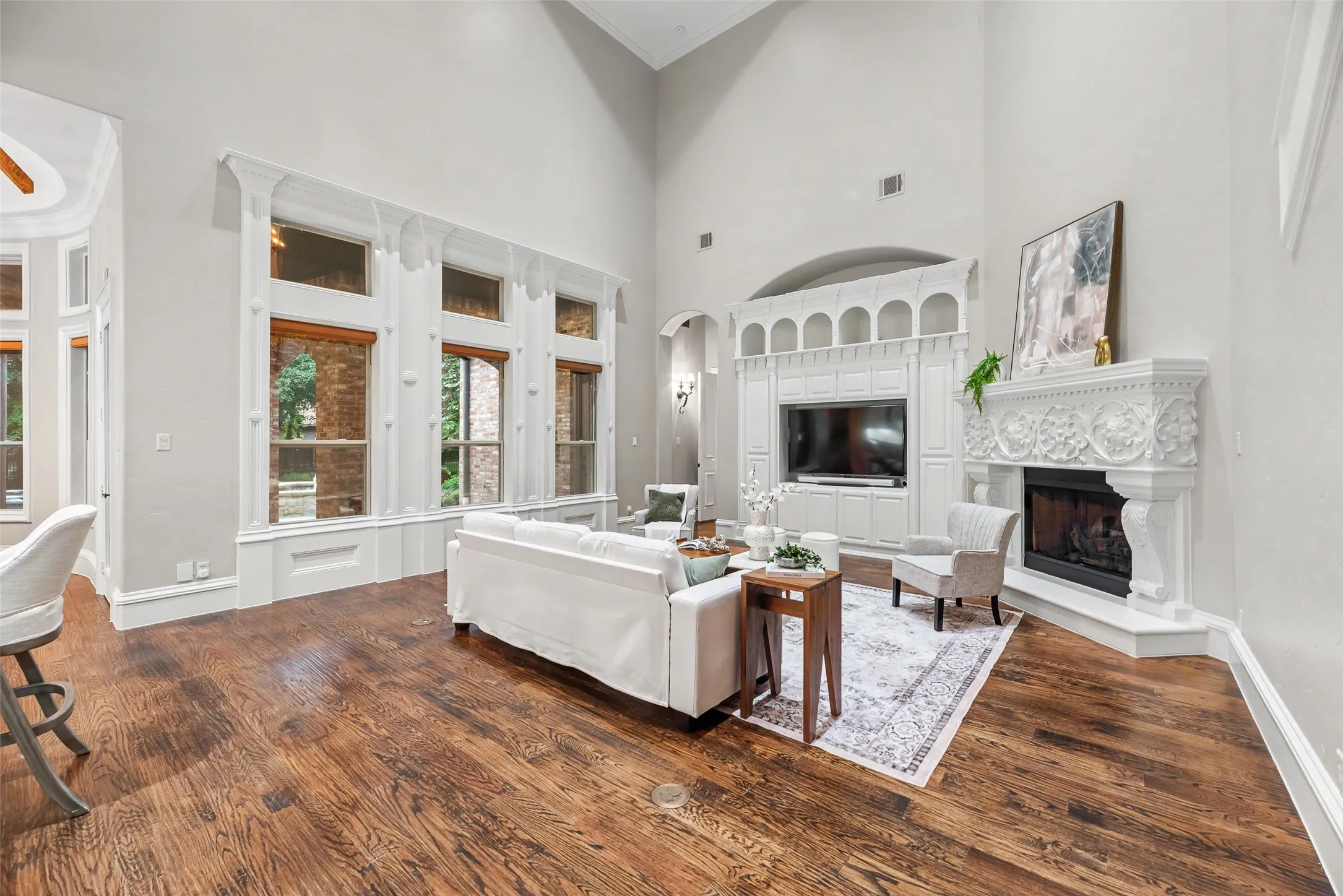 Single Family Residence For Sale in Tarrant County , 1851 Beam Drive, Southlake, Texas 76092, 5 Bedroom, 6 Bathroom, 4 Garage spaces, 6,115 Sqft, built in 2008, mls#21359752, Real Estate Agent in Southlake, Homes For Sale in Tarrant county, Homes For Sale in Southlake, Realtor in Southlake Texas, Real Estate Brokerage Independent Realty Texas, Luminita Cordes Realtor