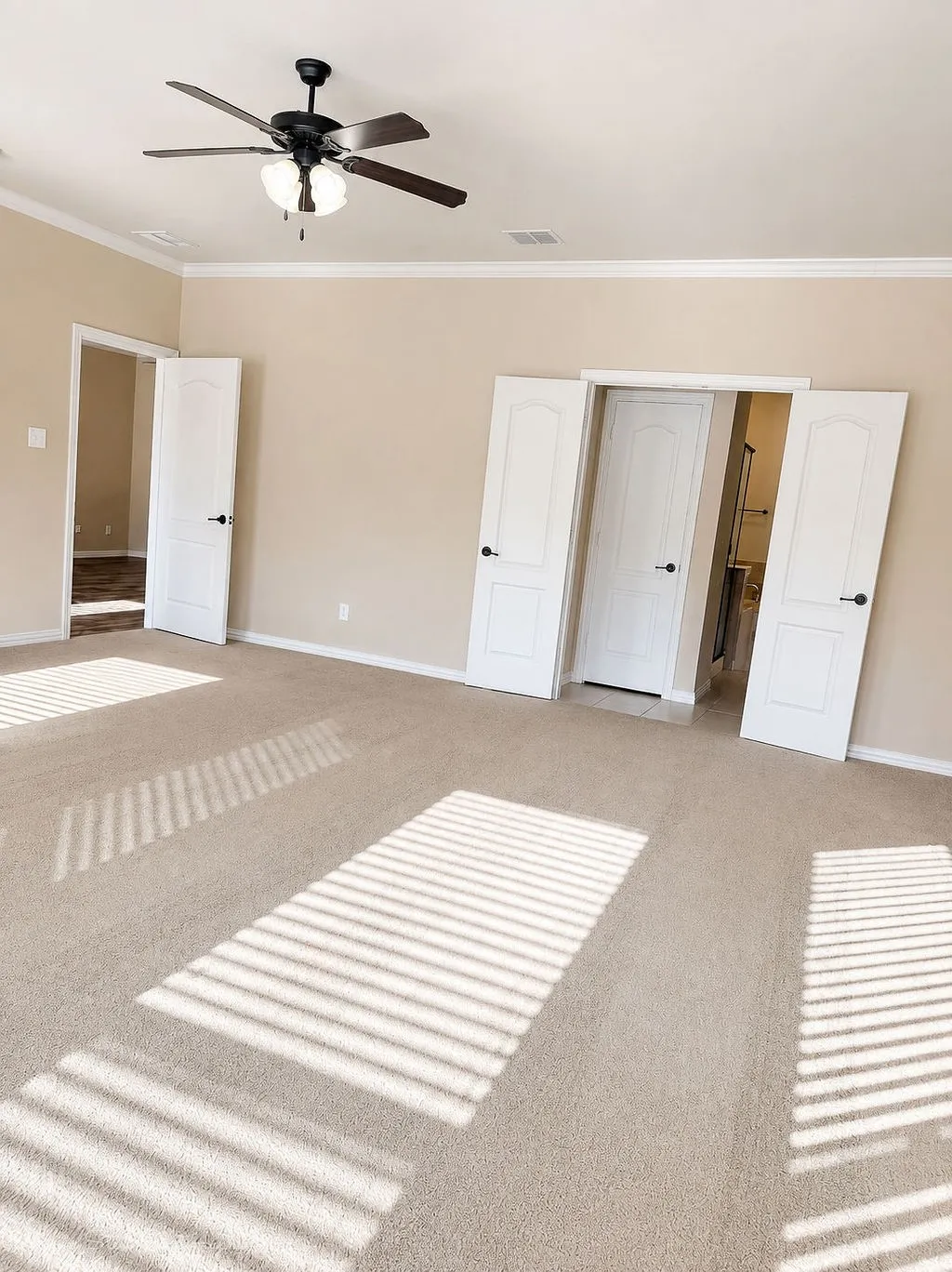 Single Family Residence For Sale in Parker County , 1533 Salado Trail, Weatherford, Texas 76087, 4 Bedroom, 3 Bathroom, 2 Garage spaces, 2,193 Sqft, built in 2013, mls#21358403, Real Estate Agent in Weatherford, Homes For Sale in Parker county, Homes For Sale in Weatherford, Realtor in Weatherford Texas, Real Estate Brokerage Independent Realty Texas, Luminita Cordes Realtor