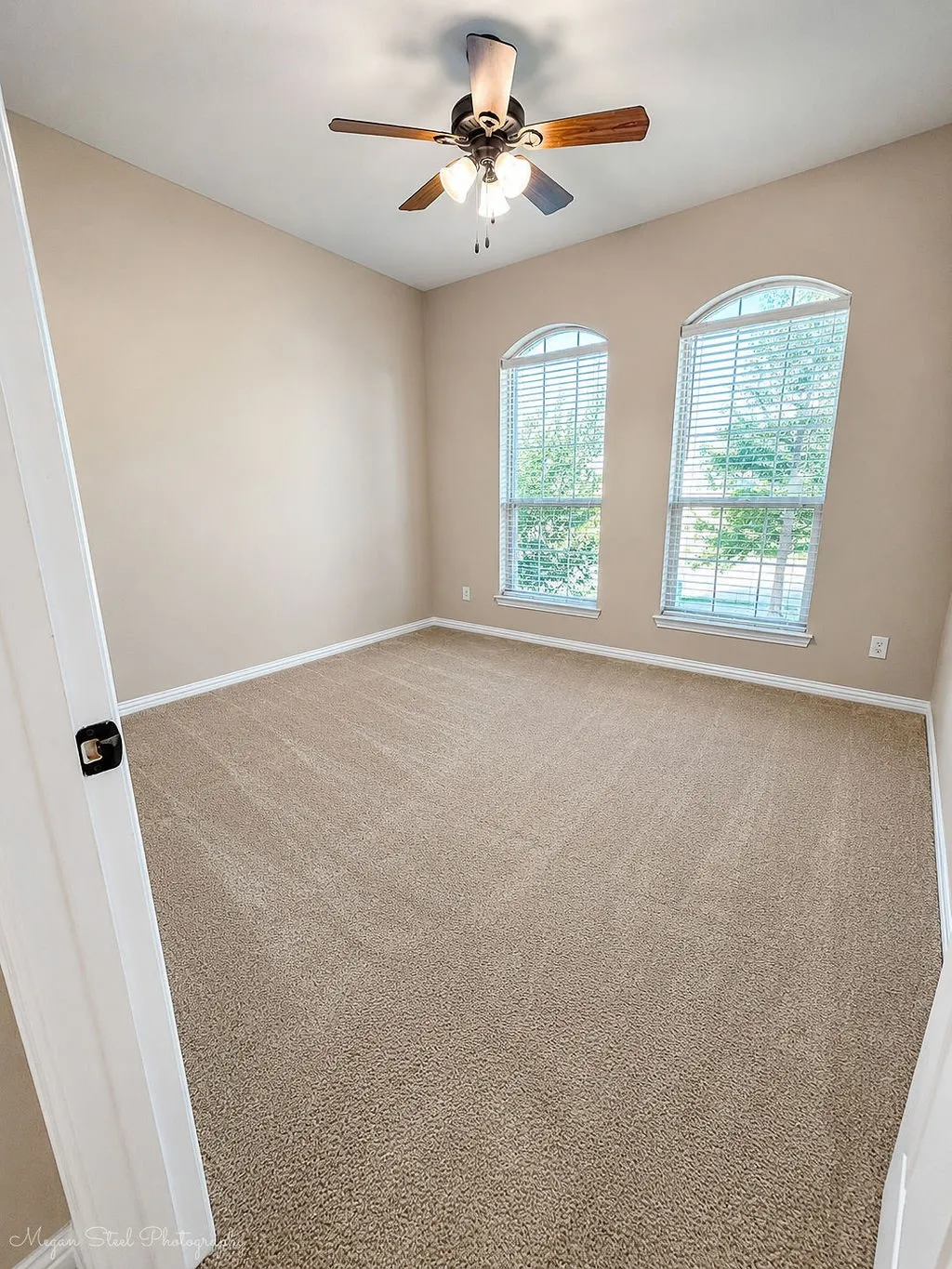 Single Family Residence For Sale in Parker County , 1533 Salado Trail, Weatherford, Texas 76087, 4 Bedroom, 3 Bathroom, 2 Garage spaces, 2,193 Sqft, built in 2013, mls#21358403, Real Estate Agent in Weatherford, Homes For Sale in Parker county, Homes For Sale in Weatherford, Realtor in Weatherford Texas, Real Estate Brokerage Independent Realty Texas, Luminita Cordes Realtor