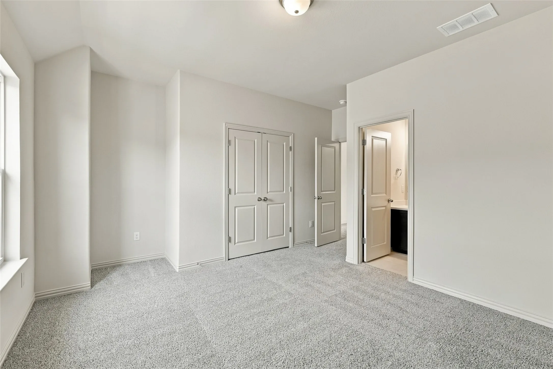 Single Family Residence For Sale in Denton County , 936 Alberta Spruce Road, Fort Worth, Texas 76247, 4 Bedroom, 4 Bathroom, 2 Garage spaces, 3,504 Sqft, built in 2026, mls#21359207, Real Estate Agent in Fort Worth, Homes For Sale in Denton county, Homes For Sale in Fort Worth, Realtor in Fort Worth Texas, Real Estate Brokerage Independent Realty Texas, Luminita Cordes Realtor