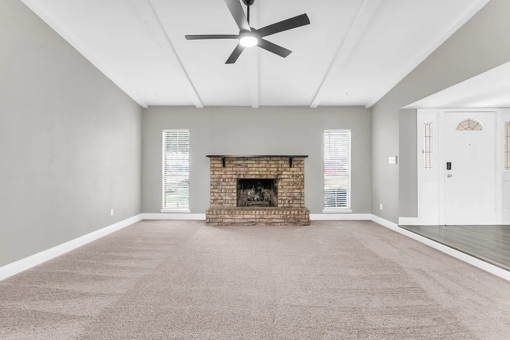 Single Family Residence For Rent in Denton County , 5264 Pruitt Drive, The Colony, Texas 75056, 3 Bedroom, 2 Bathroom, 2 Garage spaces, 1,881 Sqft, built in 1983, mls#21356626, Real Estate Agent in The Colony, Homes For Rent in Denton county, Homes For Rent in The Colony, Realtor in The Colony Texas, Real Estate Brokerage Independent Realty Texas, Luminita Cordes Realtor