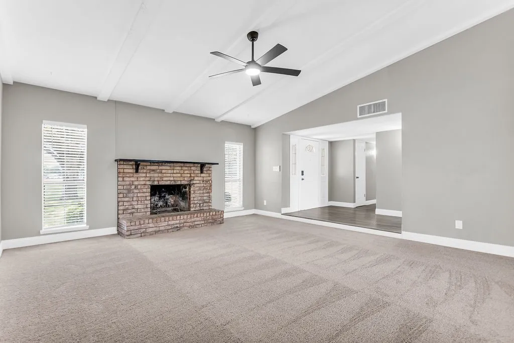 Single Family Residence For Rent in Denton County , 5264 Pruitt Drive, The Colony, Texas 75056, 3 Bedroom, 2 Bathroom, 2 Garage spaces, 1,881 Sqft, built in 1983, mls#21356626, Real Estate Agent in The Colony, Homes For Rent in Denton county, Homes For Rent in The Colony, Realtor in The Colony Texas, Real Estate Brokerage Independent Realty Texas, Luminita Cordes Realtor