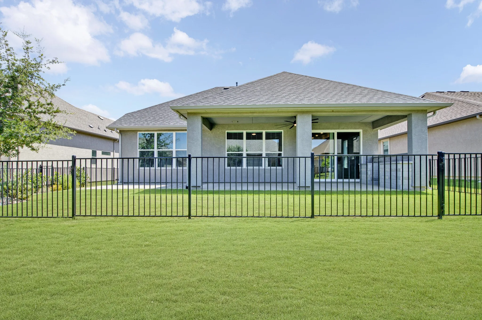 Single Family Residence For Sale in Denton County , 9516 Creekwood, Denton, Texas 76207, 2 Bedroom, 3 Bathroom, 3 Garage spaces, 1,787 Sqft, built in 2023, mls#21358356, Real Estate Agent in Denton, Homes For Sale in Denton county, Homes For Sale in Denton, Realtor in Denton Texas, Real Estate Brokerage Independent Realty Texas, Luminita Cordes Realtor