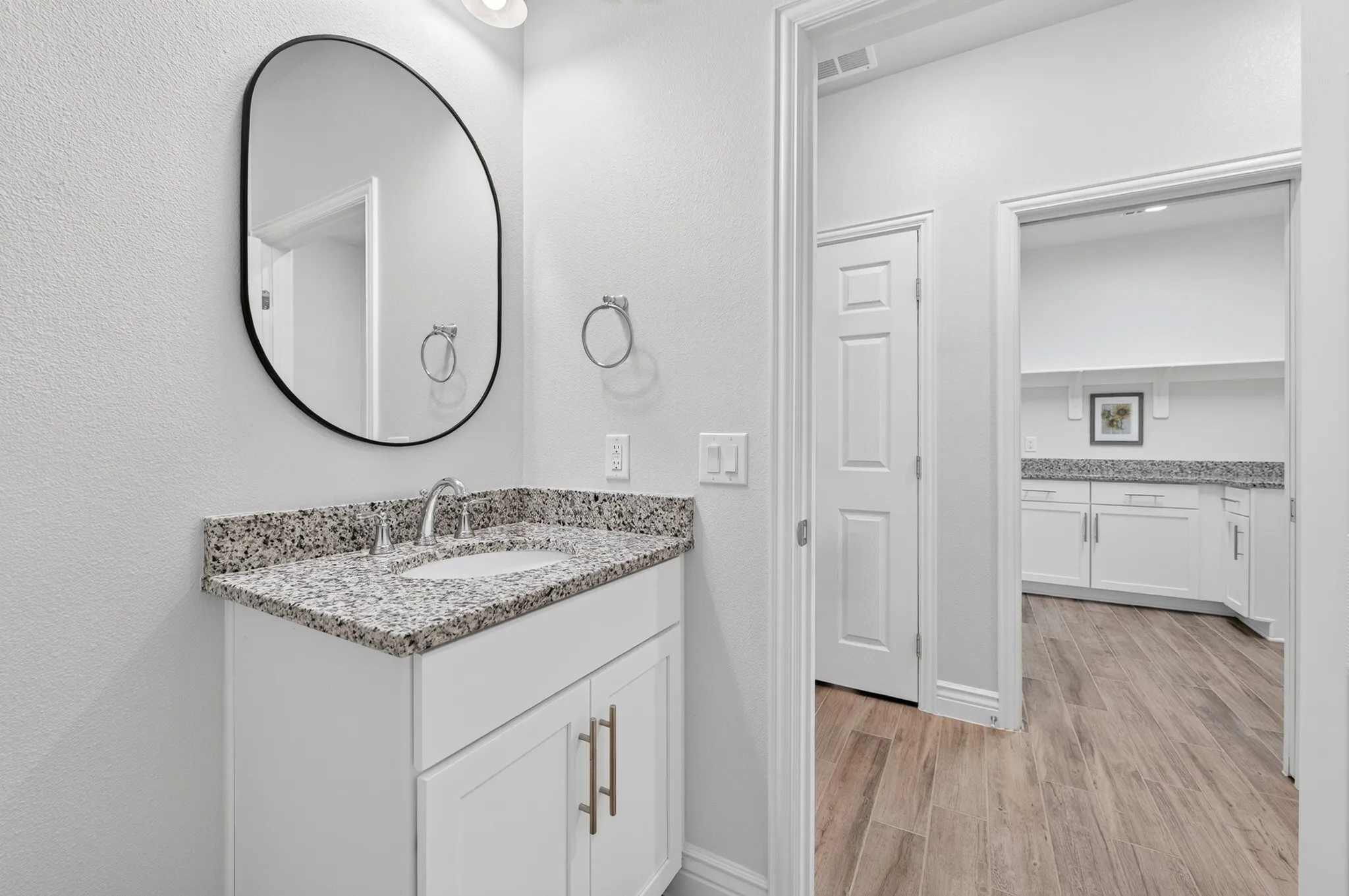 Single Family Residence For Sale in Denton County , 9516 Creekwood, Denton, Texas 76207, 2 Bedroom, 3 Bathroom, 3 Garage spaces, 1,787 Sqft, built in 2023, mls#21358356, Real Estate Agent in Denton, Homes For Sale in Denton county, Homes For Sale in Denton, Realtor in Denton Texas, Real Estate Brokerage Independent Realty Texas, Luminita Cordes Realtor