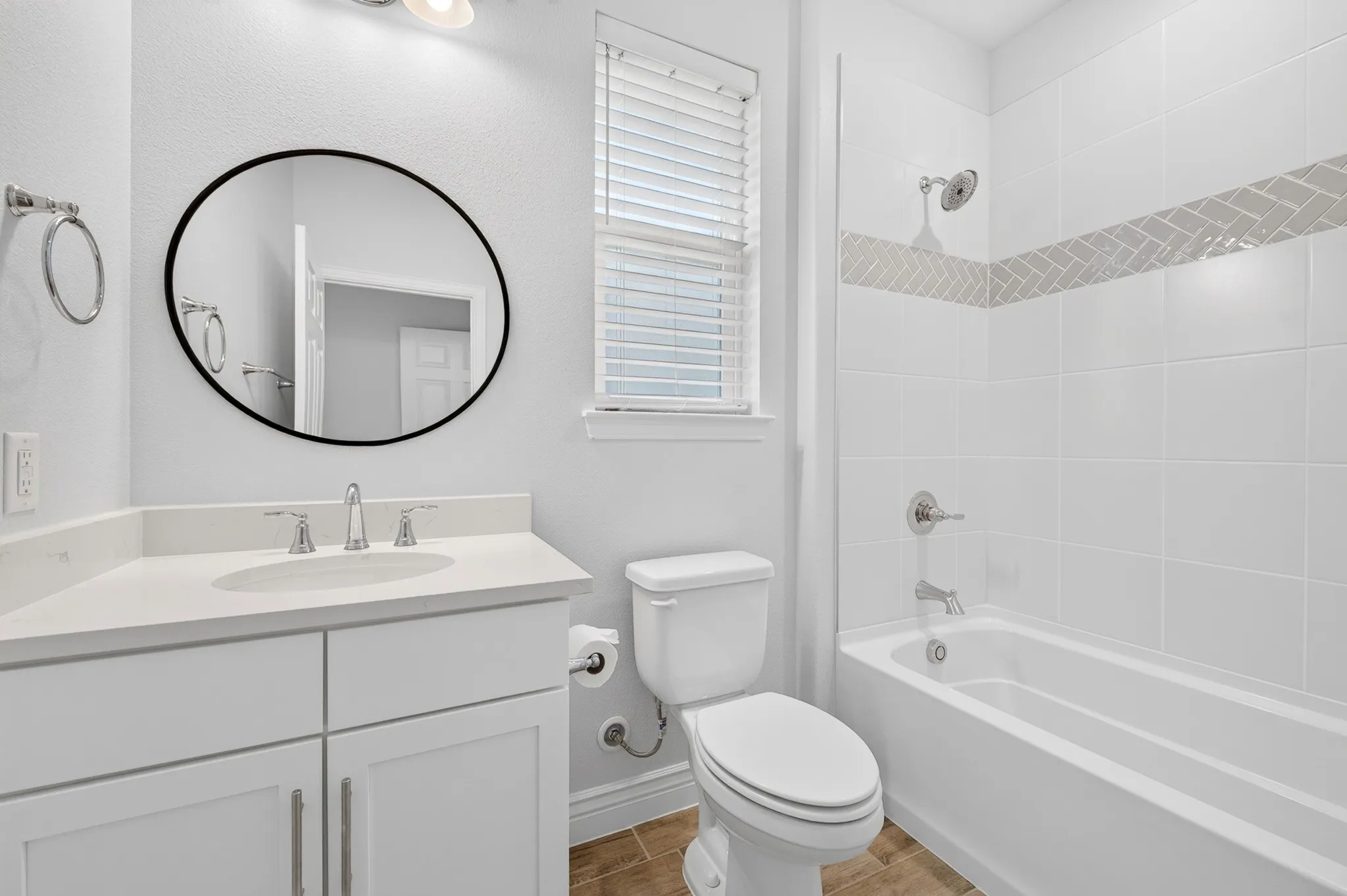 Single Family Residence For Sale in Denton County , 9516 Creekwood, Denton, Texas 76207, 2 Bedroom, 3 Bathroom, 3 Garage spaces, 1,787 Sqft, built in 2023, mls#21358356, Real Estate Agent in Denton, Homes For Sale in Denton county, Homes For Sale in Denton, Realtor in Denton Texas, Real Estate Brokerage Independent Realty Texas, Luminita Cordes Realtor