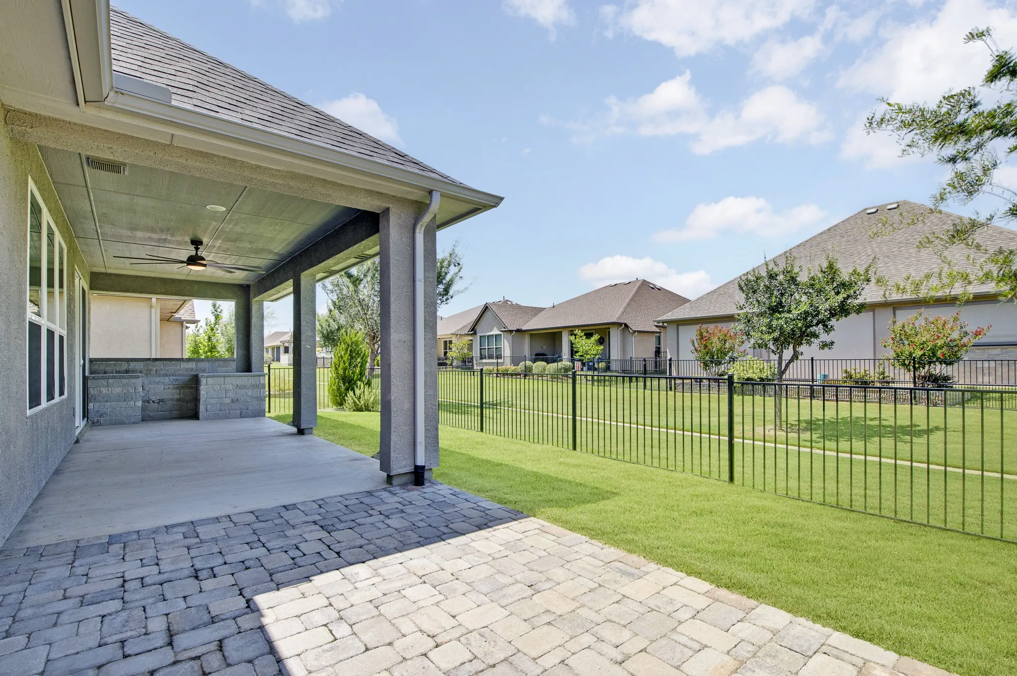 Single Family Residence For Sale in Denton County , 9516 Creekwood, Denton, Texas 76207, 2 Bedroom, 3 Bathroom, 3 Garage spaces, 1,787 Sqft, built in 2023, mls#21358356, Real Estate Agent in Denton, Homes For Sale in Denton county, Homes For Sale in Denton, Realtor in Denton Texas, Real Estate Brokerage Independent Realty Texas, Luminita Cordes Realtor