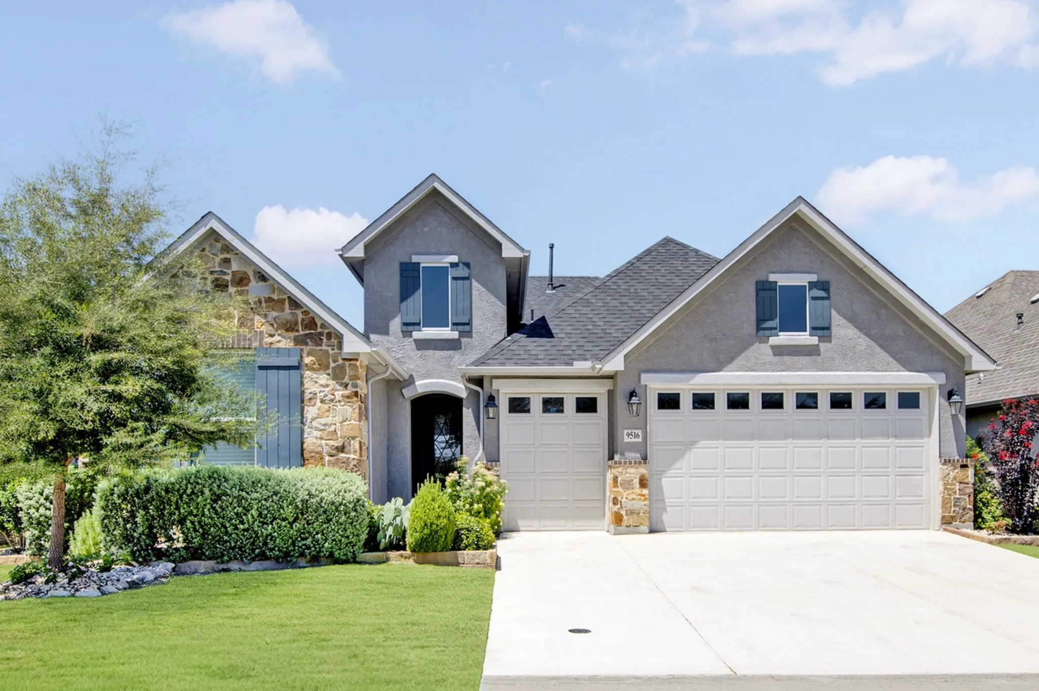 Single Family Residence For Sale in Denton County , 9516 Creekwood, Denton, Texas 76207, 2 Bedroom, 3 Bathroom, 3 Garage spaces, 1,787 Sqft, built in 2023, mls#21358356, Real Estate Agent in Denton, Homes For Sale in Denton county, Homes For Sale in Denton, Realtor in Denton Texas, Real Estate Brokerage Independent Realty Texas, Luminita Cordes Realtor