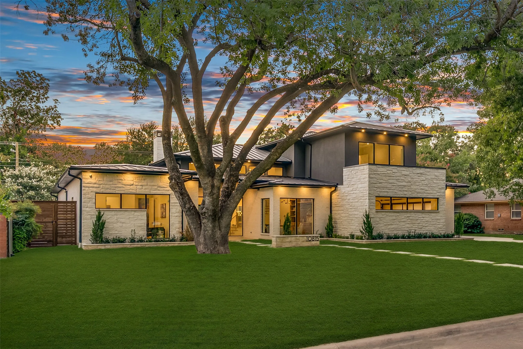 Single Family Residence For Sale in Dallas County , 10815 Pinocchio Drive, Dallas, Texas 75229, 5 Bedroom, 7 Bathroom, 3 Garage spaces, 5,592 Sqft, built in 2026, mls#21359501, Real Estate Agent in Dallas, Homes For Sale in Dallas county, Homes For Sale in Dallas, Realtor in Dallas Texas, Real Estate Brokerage Independent Realty Texas, Luminita Cordes Realtor
