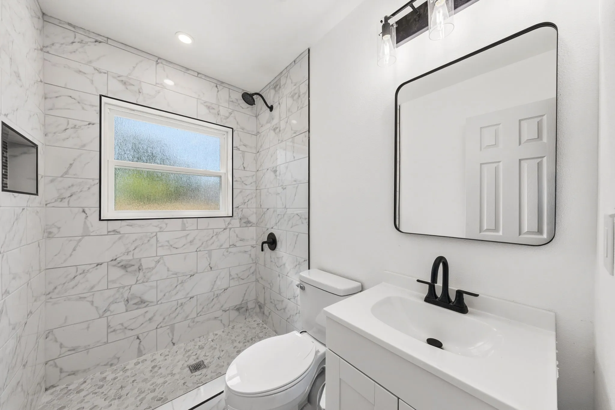Single Family Residence For Sale in Dallas County , 3631 Idaho Avenue, Dallas, Texas 75216, 3 Bedroom, 2 Bathroom, 1 Garage spaces, 1,079 Sqft, built in 1950, mls#21359244, Real Estate Agent in Dallas, Homes For Sale in Dallas county, Homes For Sale in Dallas, Realtor in Dallas Texas, Real Estate Brokerage Independent Realty Texas, Luminita Cordes Realtor